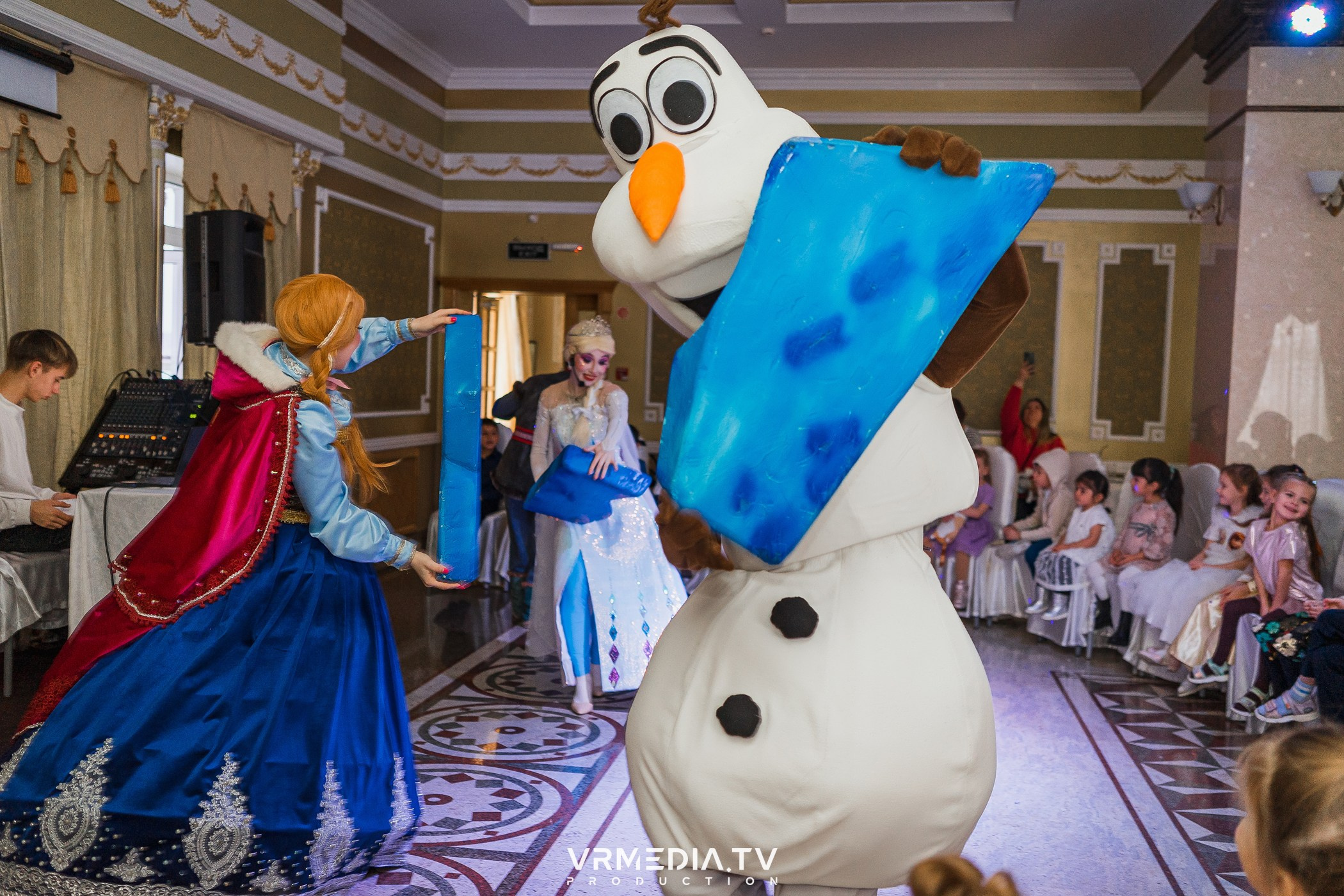 ХОЛОДНОЕ СЕРДЦЕ в ресторане «Империя»