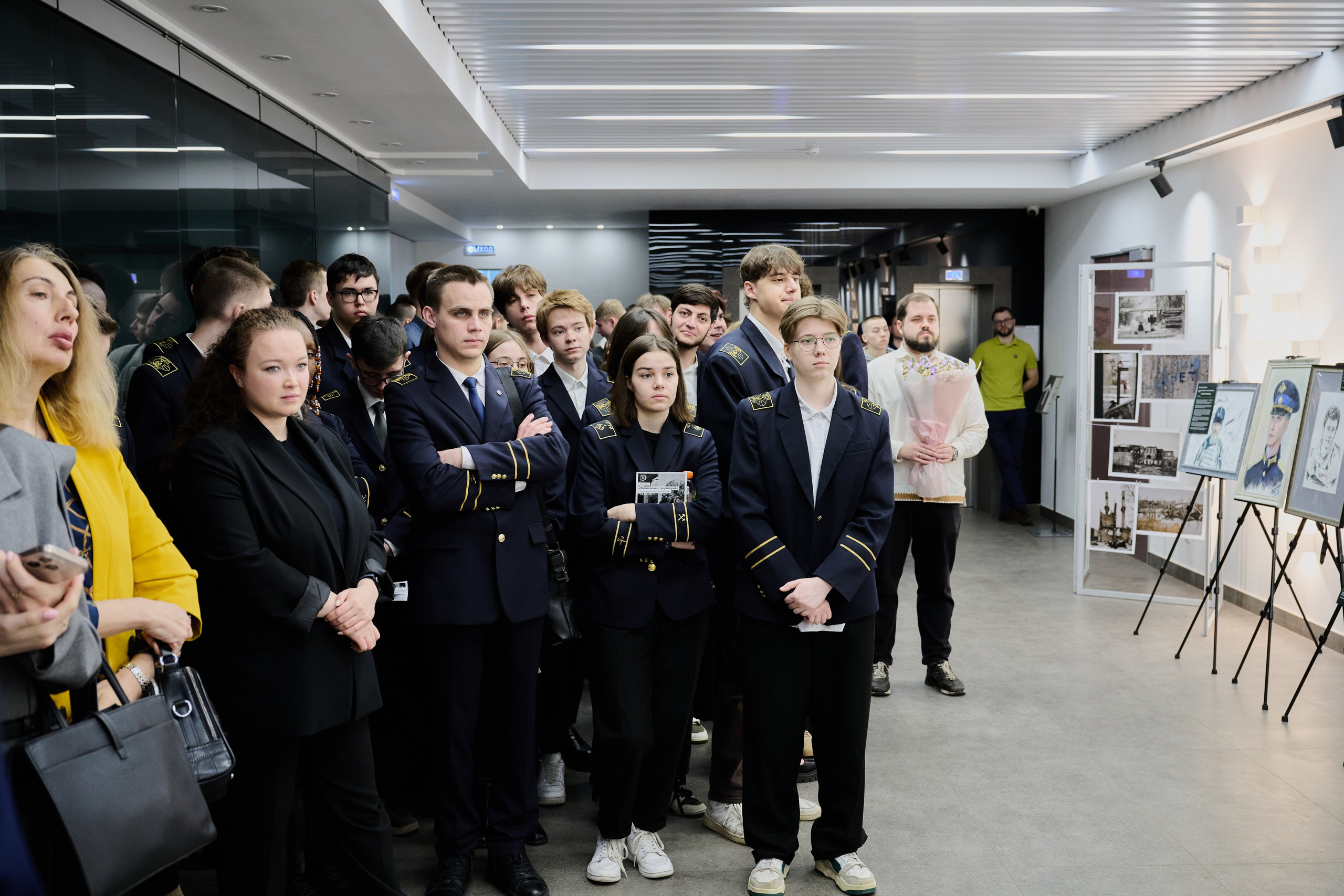 Фотовыставка «Территории» в Росгеолфонде. Фотограф Роман Адлер