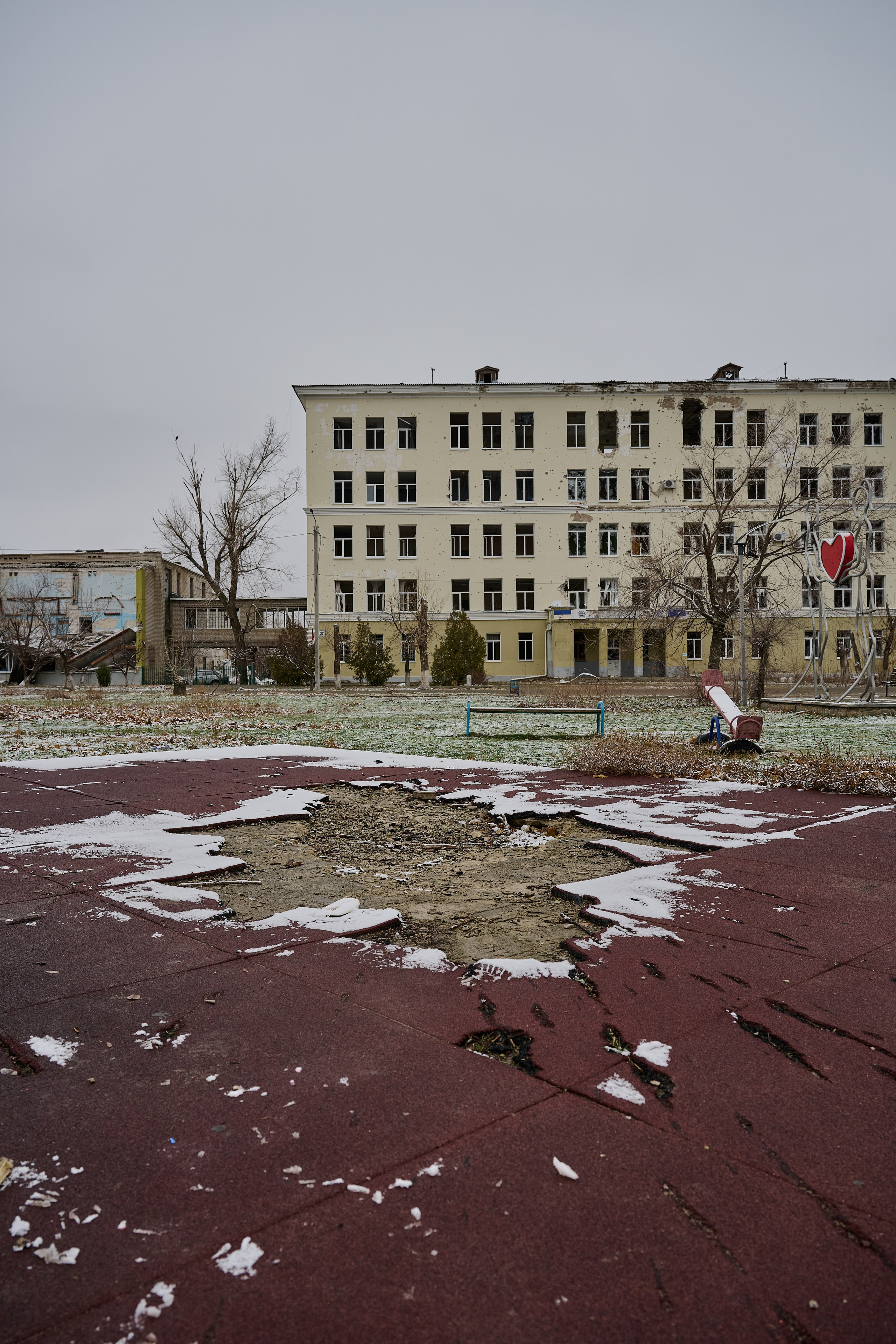 Северодонецк (Луганская область). Декабрь 2024. Фотограф Роман Адлер
