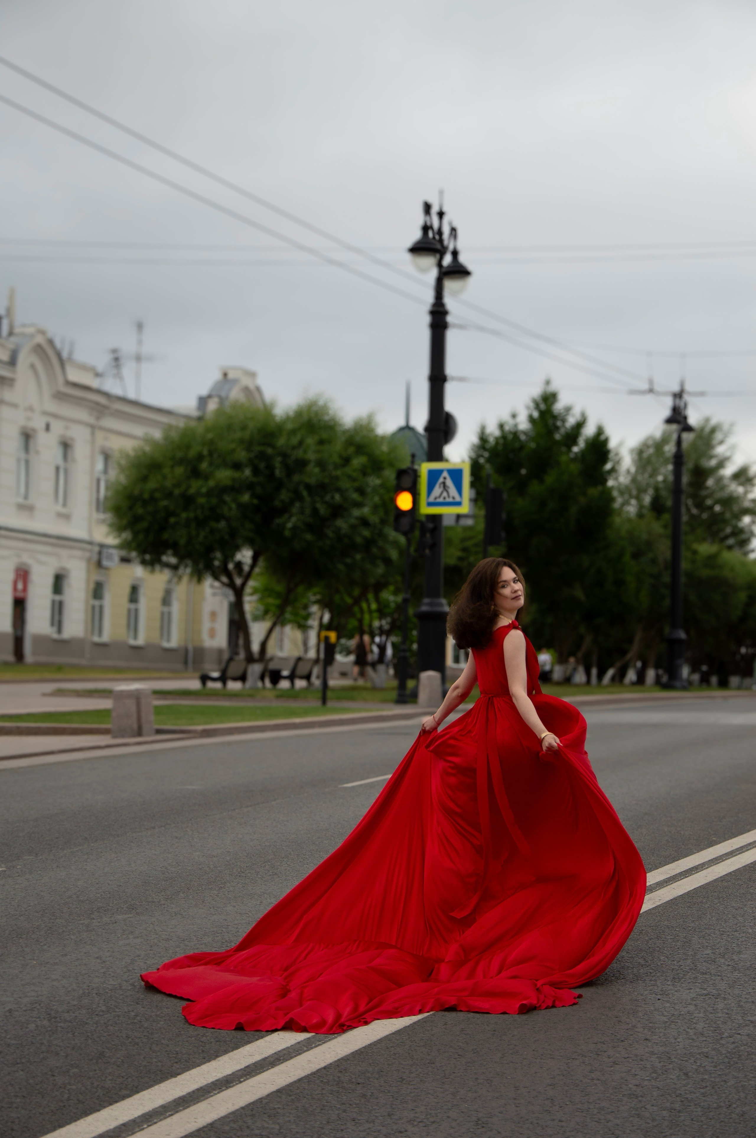 Летящие платья. Мобильный фотограф в Омске