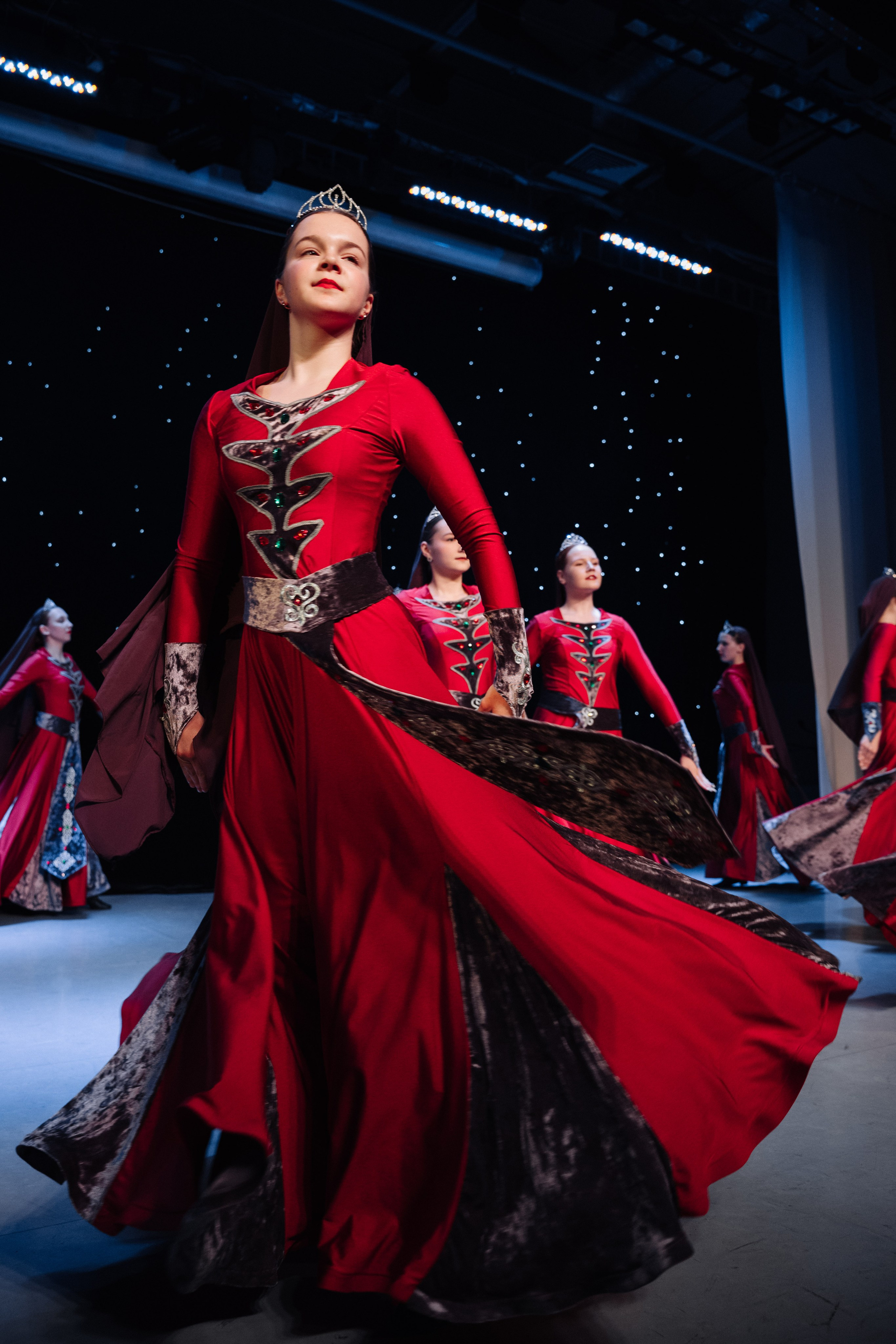 Благотворительный концерт в помощь Артему Сардаряну. Фотограф Артем Севостьянов. Профессиональная фотосъемка в Ногинске, Москве, Московской области и за границей