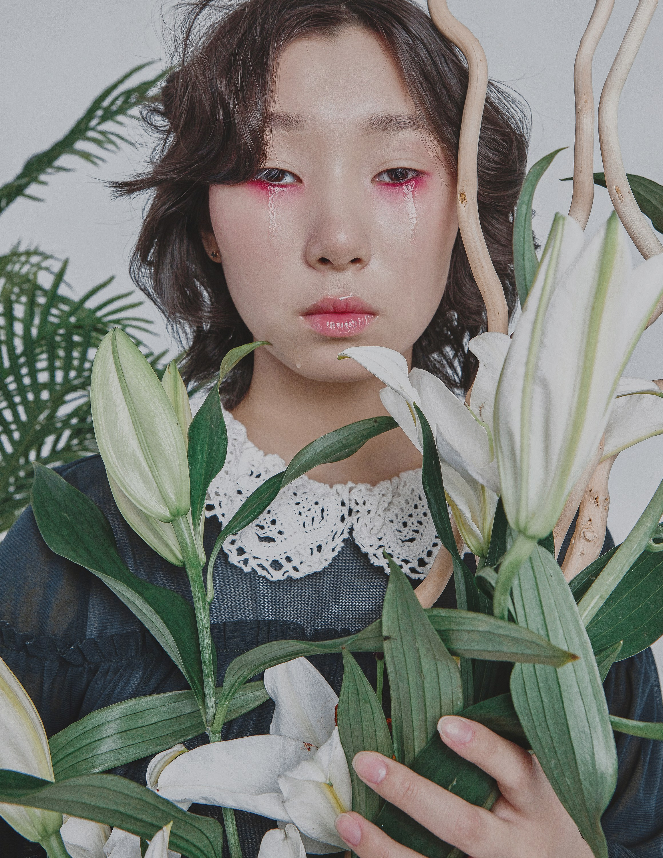 SPRING, FLOWERS AND… ALLERGY. Fashion photographer and art director