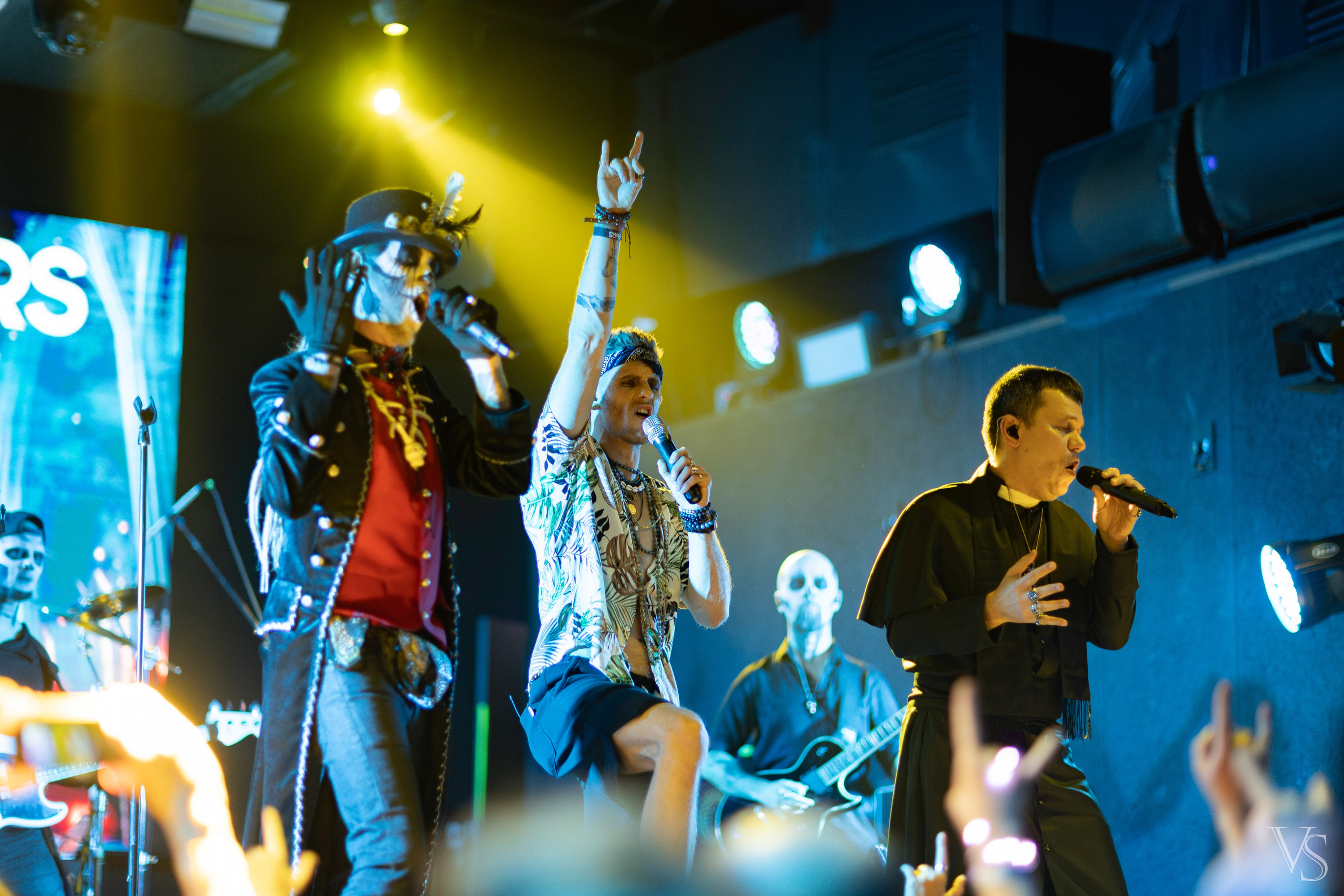 Above the stars. Проклятие Мамбо. Фотограф Виктор Степанов