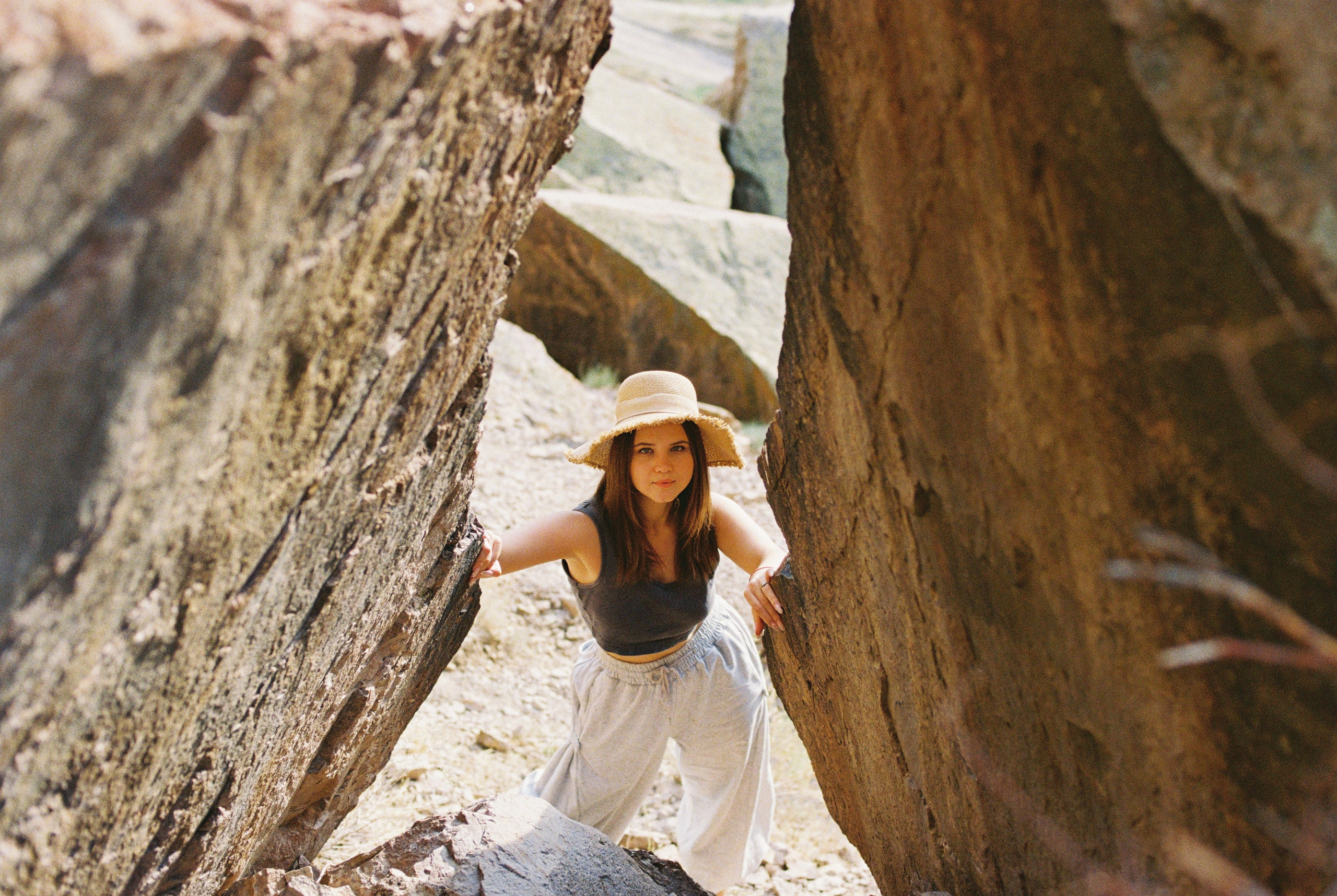 Алтын эмель/Или/Курты, плёнка 2025. Фотограф в Алматы — Алексей Коньков | Репортаж, свадьбы, портреты