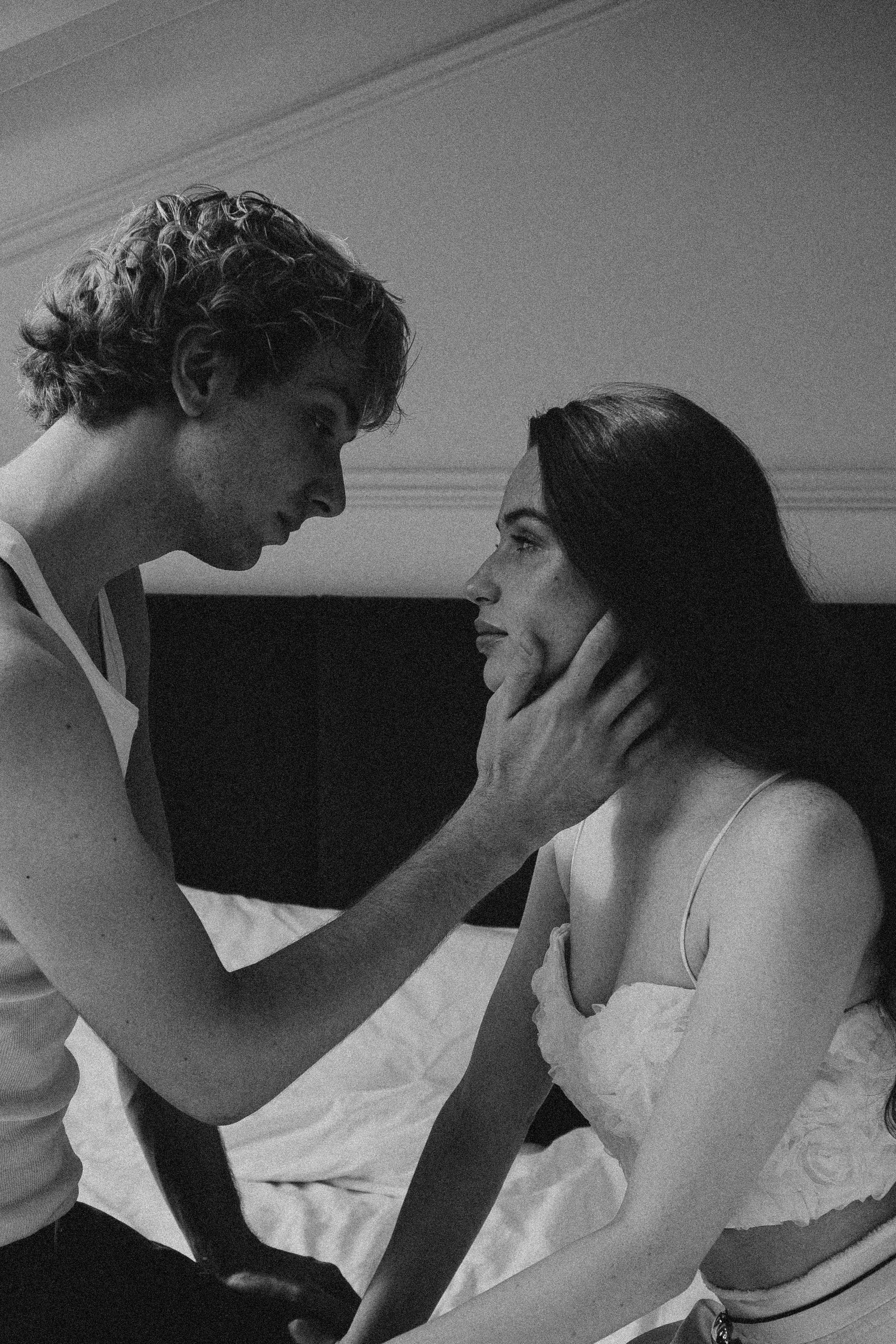 СВАДЕБНАЯ СЬЕМКА В ОТЕЛЕ. СБОРЫ ЖЕНИХА И НЕВЕСТЫ И ТАКЖЕ ТОР И ПОДГОТОВКА К ПРОГУЛКЕ. Профессиональный фотограф, Санкт-Петербург — Виктория Богомолова