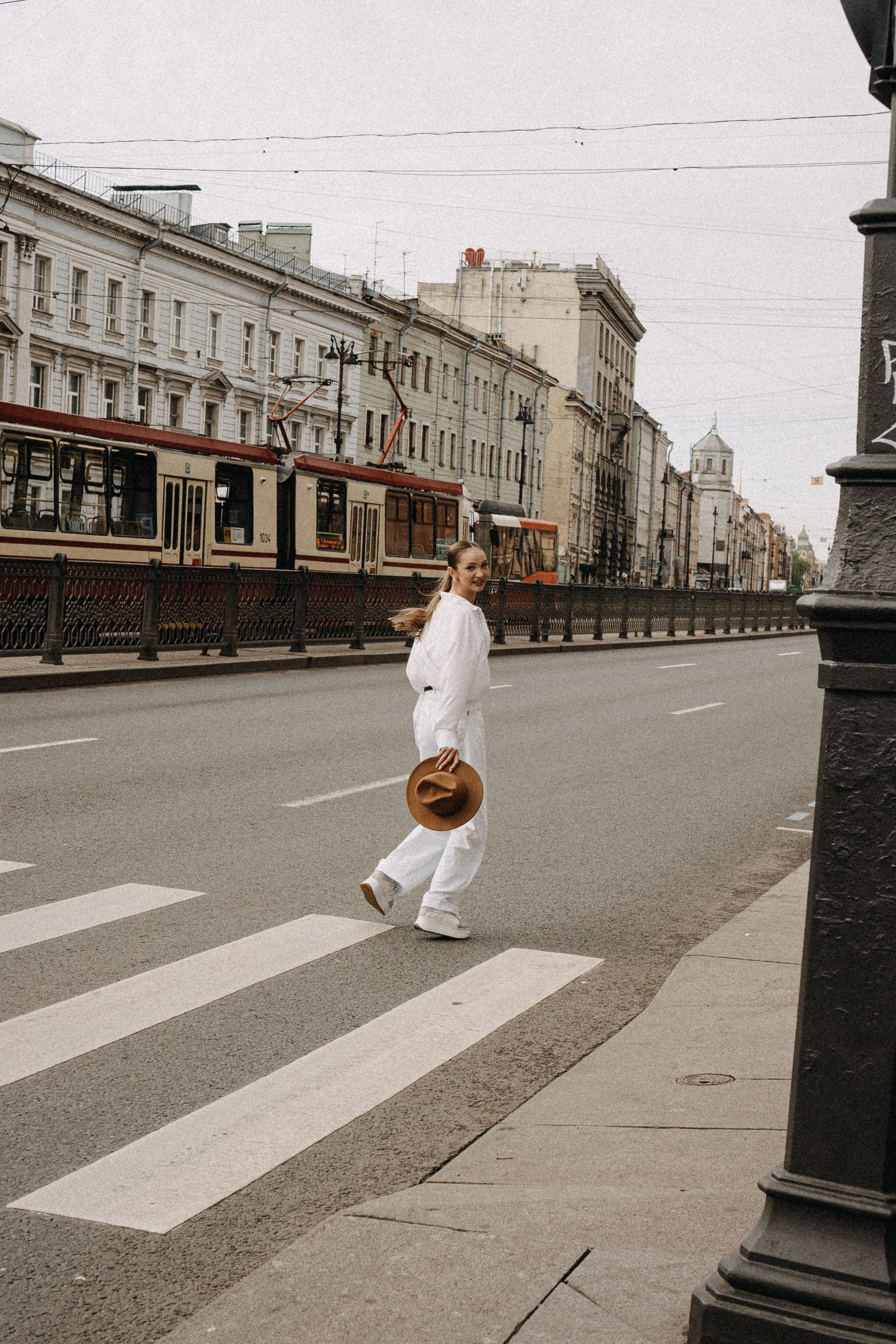 МЫ ГУЛЯЛИ ПРО КРЫШАМ ПИТЕРА. Профессиональный фотограф, Санкт-Петербург — Виктория Богомолова
