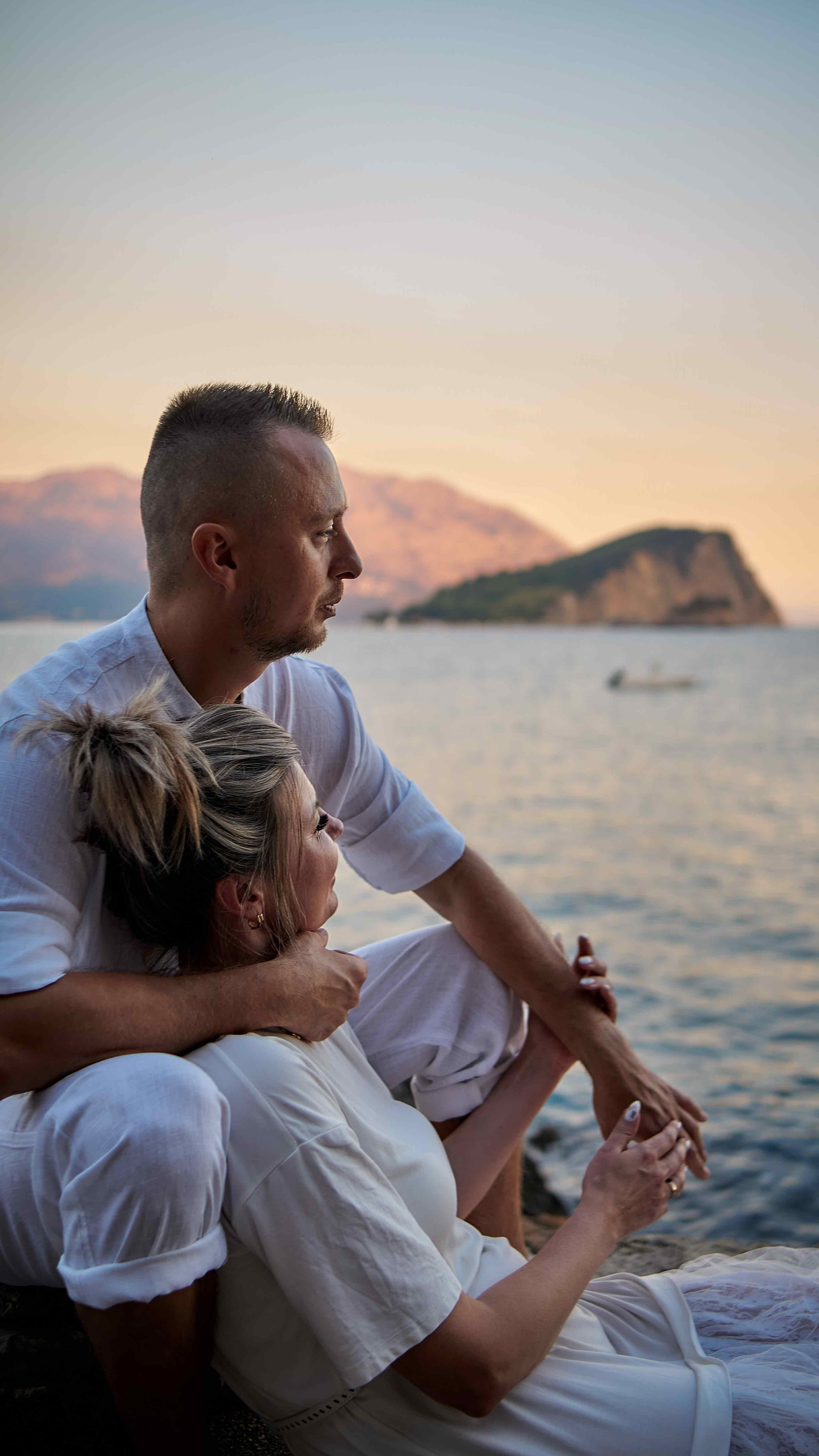 Фотосессия в Будве на годовщину — Love Story у моря