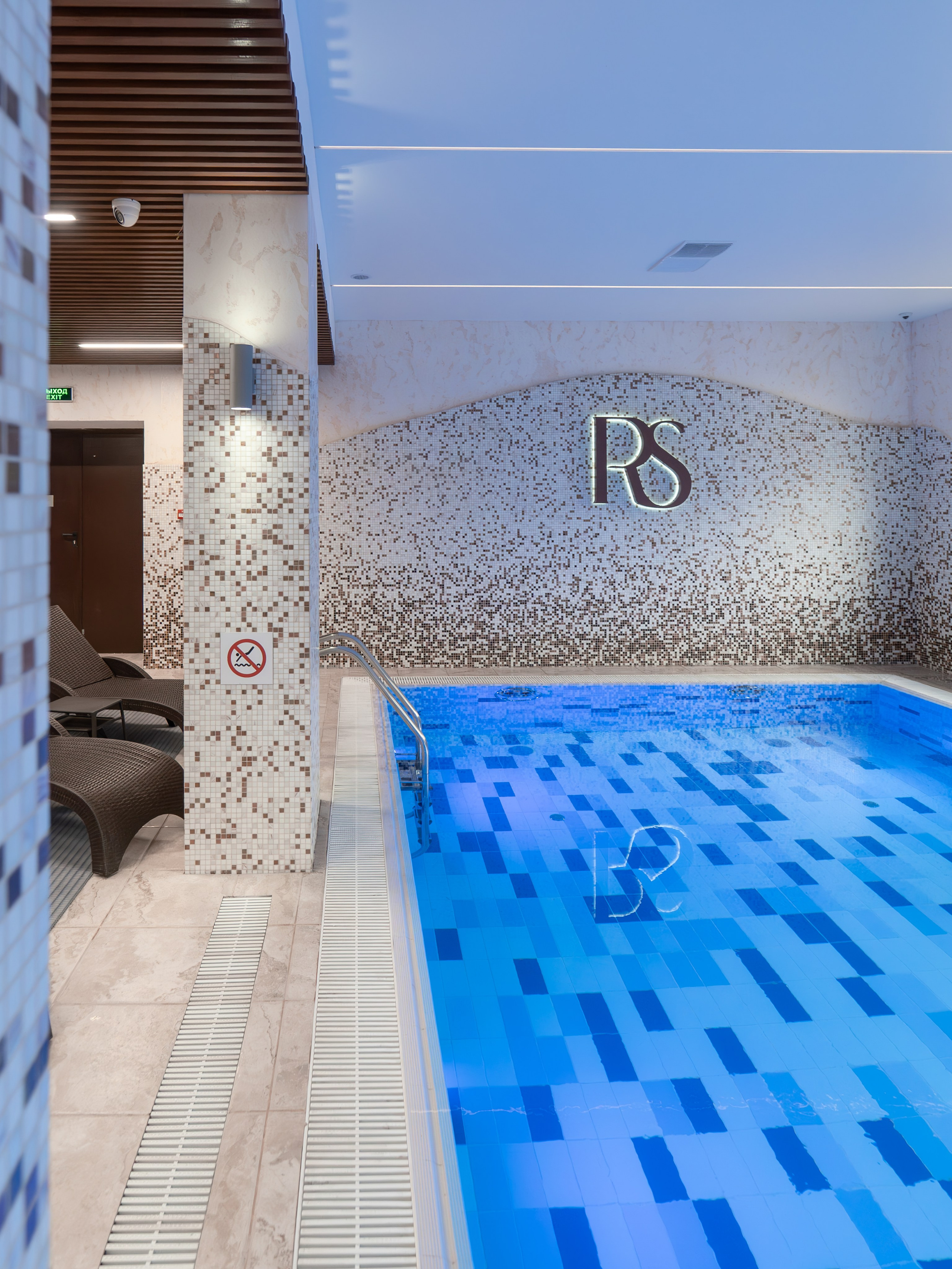 Термальная зона в отеле Rosa Springs. Репортажный фотограф в Красной Поляне и Сочи Павлюченко Екатерина