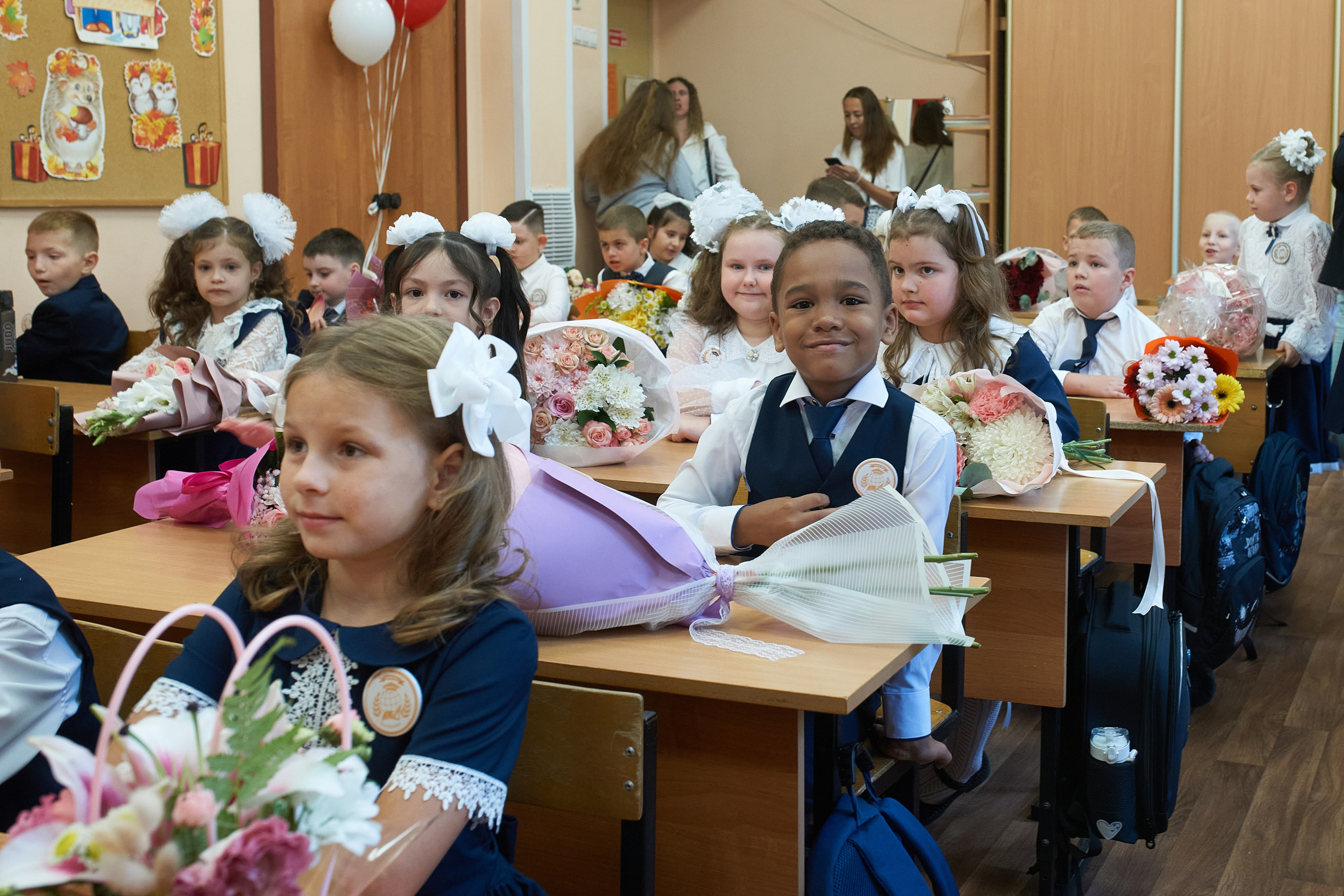 1 класс в День Знаний. Фотограф Владимир Артамонов