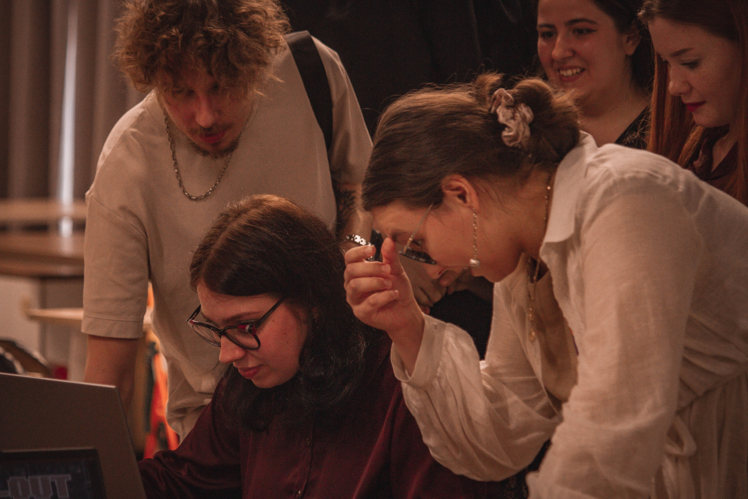 ЖЕНСКИЙ ГЕЙМДЖЕМ — Творческий сбор разработчиц. Создадим шедевр? Виталина и её фотоискусство