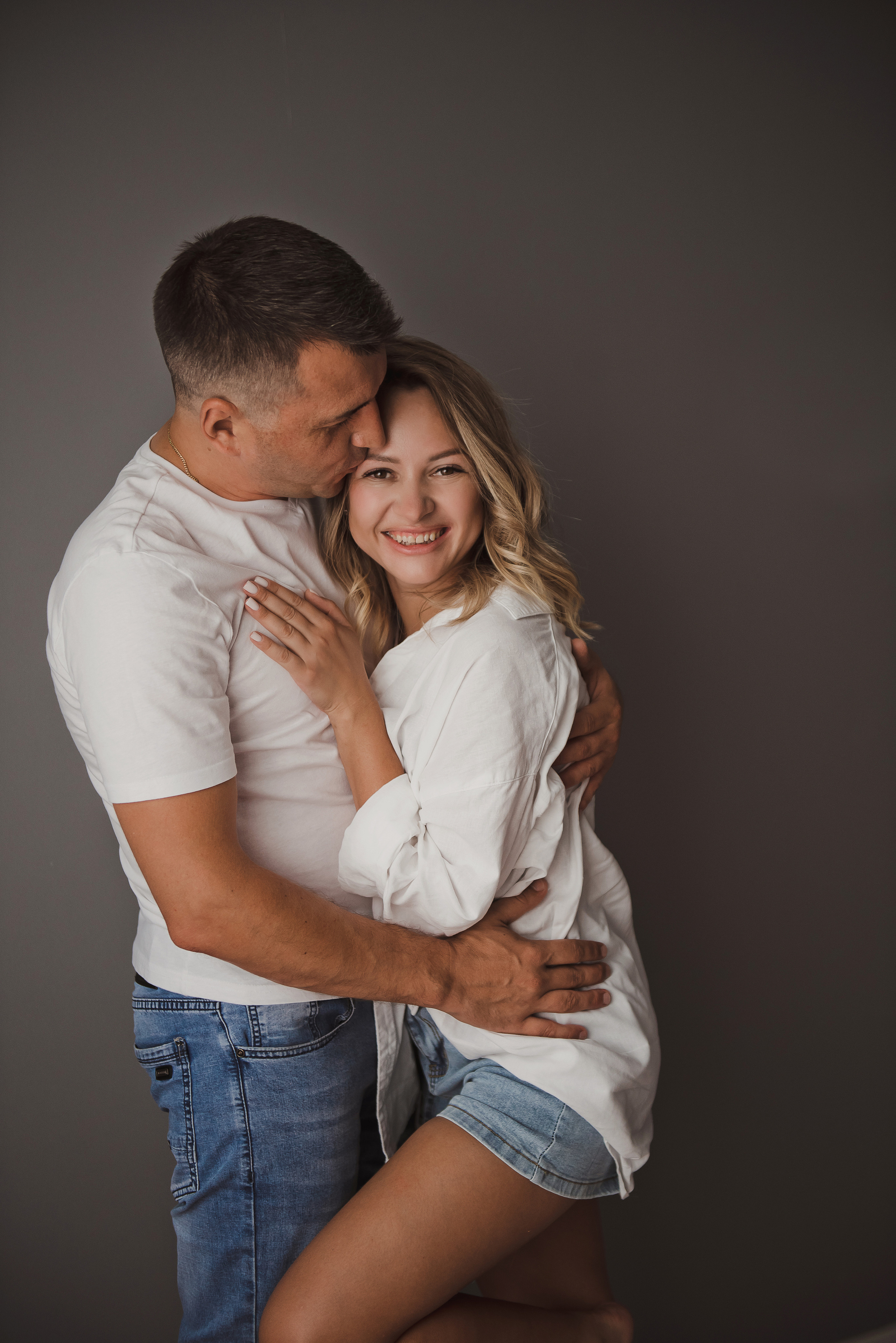 Женя и Лена. Домашняя фотосессия для двоих (и кота). Свадебный и семейный фотограф в Воронеже Алёна Пшеничная