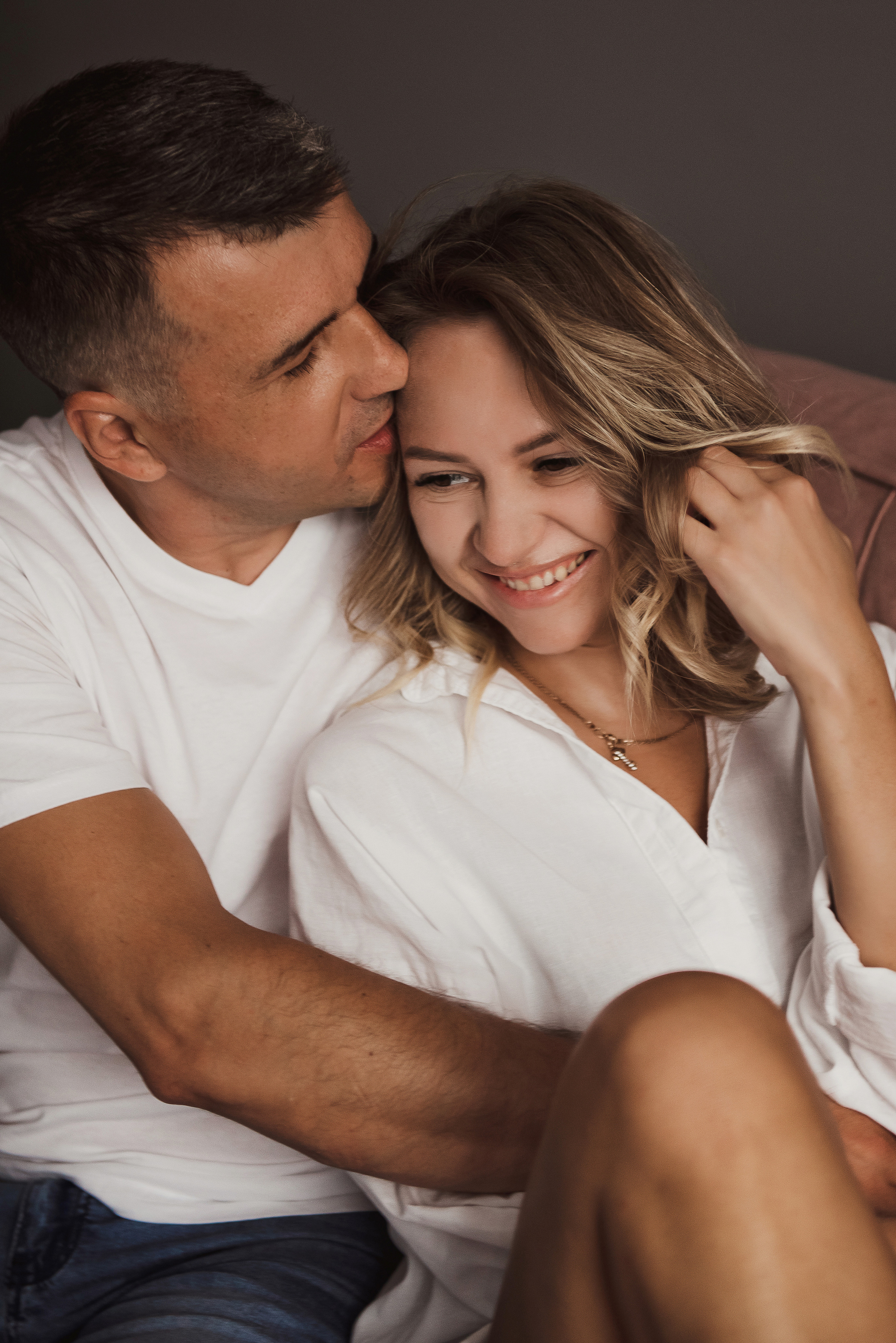 Женя и Лена. Домашняя фотосессия для двоих (и кота). Свадебный и семейный фотограф в Воронеже Алёна Пшеничная