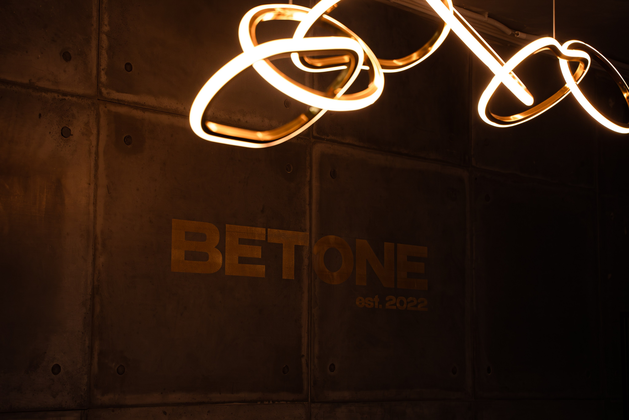 Барбершоп BETONE. KUSTOV PRODUCTION — профессиональная фотосъёмка в Москве