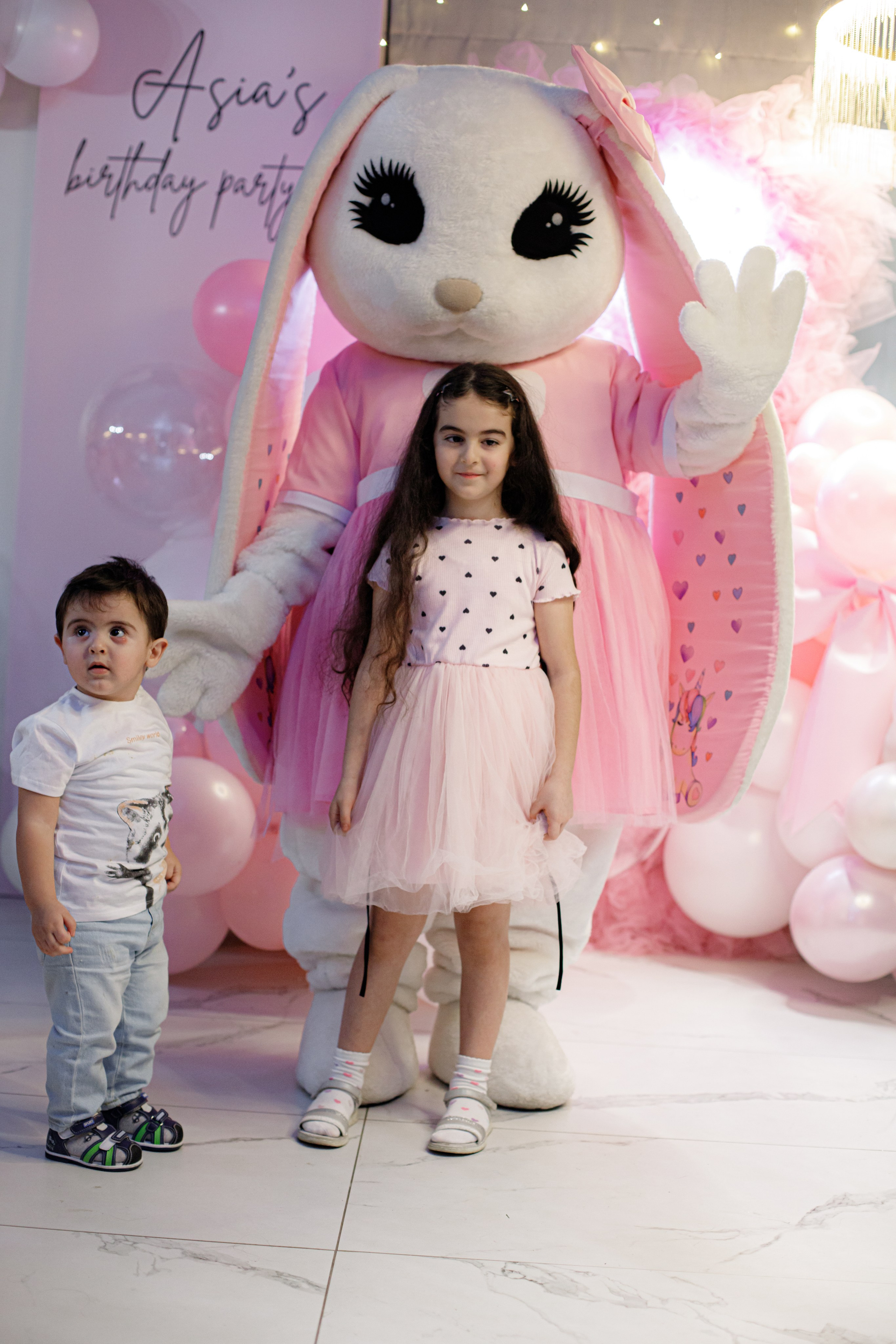 ASIA'S BIRTHDAY PARTY. Photokarish