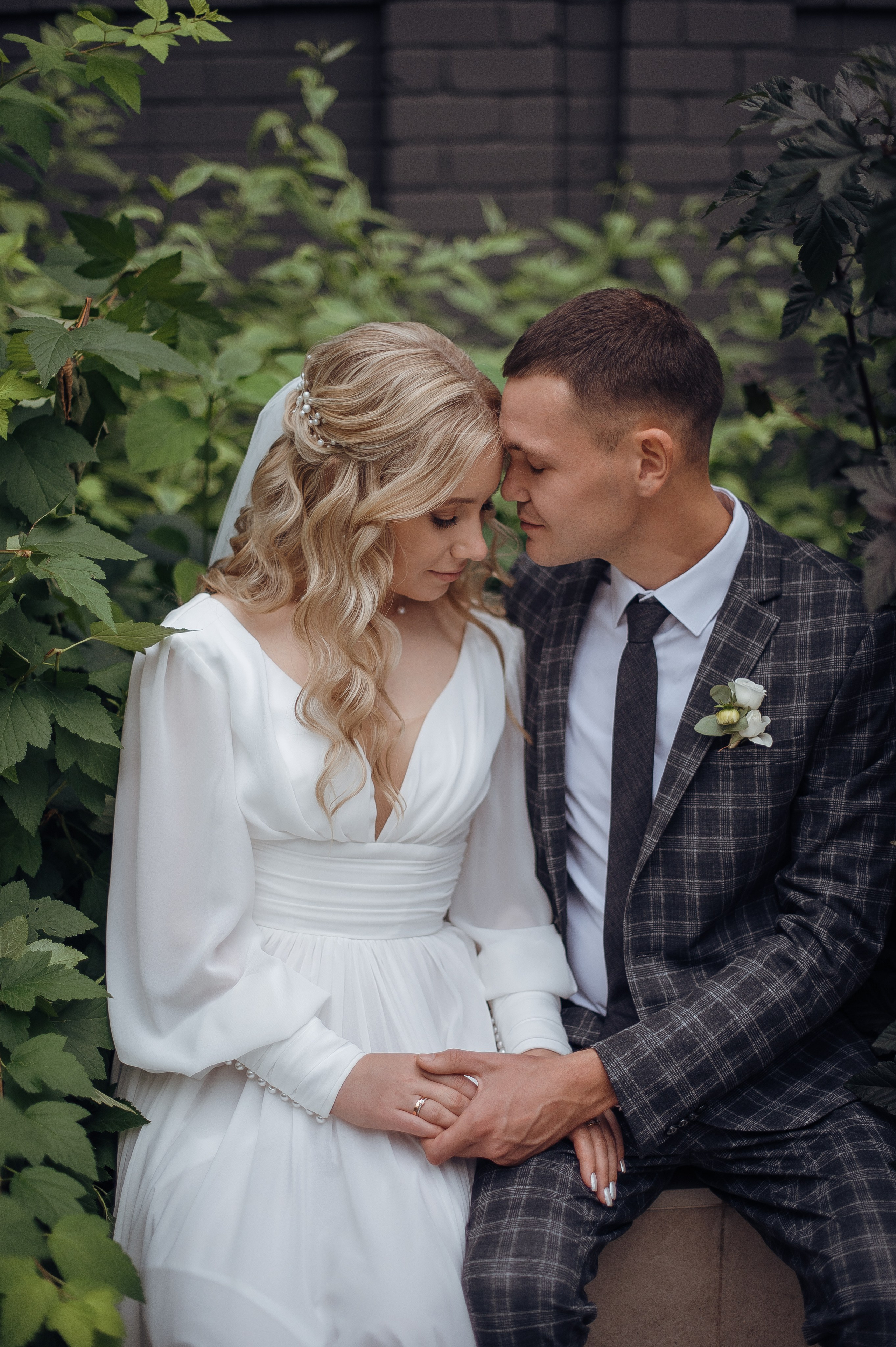 Тёплым осенним днём Николай и Наталья. Свадебный фотограф в Ярославле Денис Медоваров