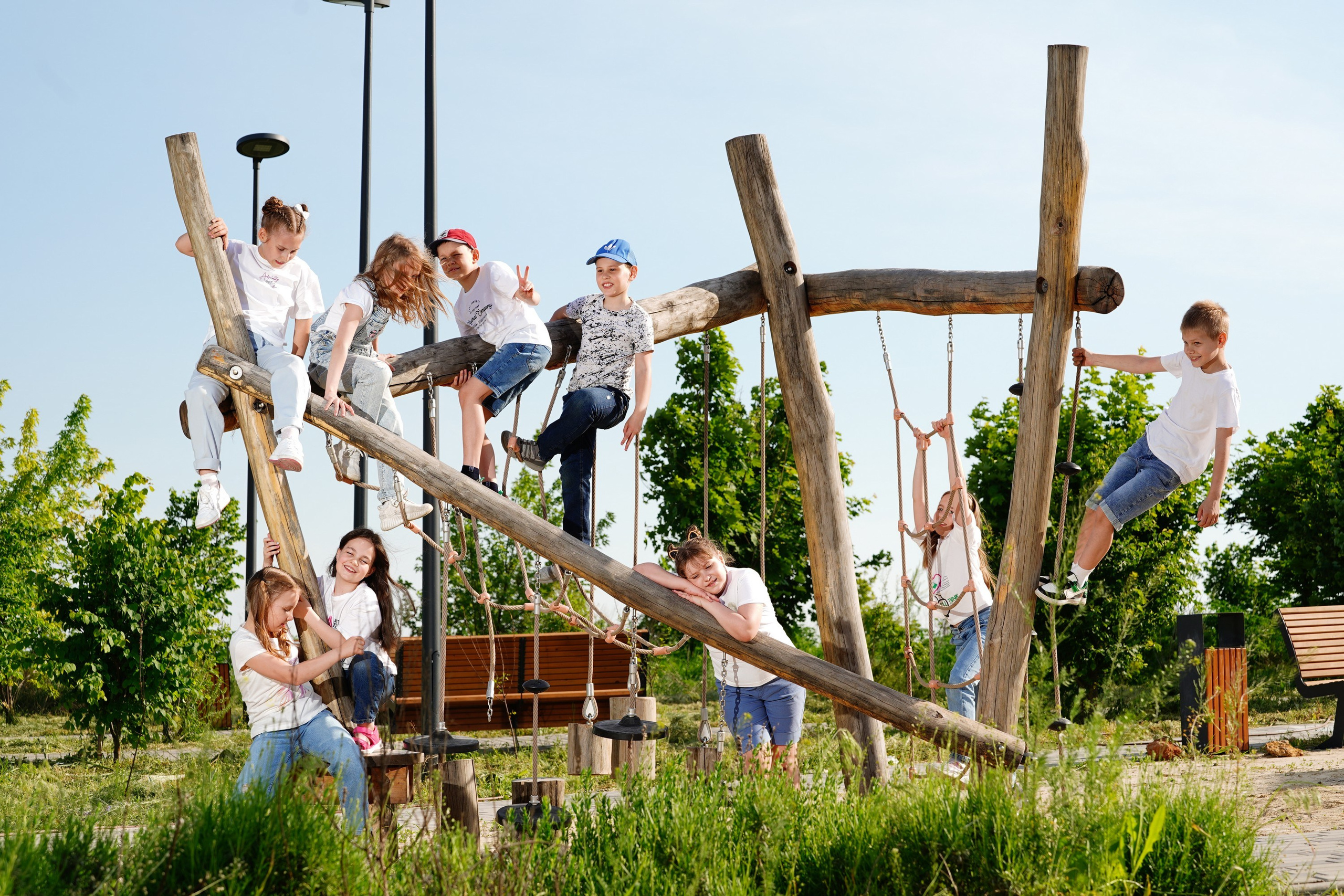 Фотосессия с классом 75 шк 2023. MEMENTO.Выпускные альбомы, школьные, юбилейные и другие книги. Ростов-на-Дону