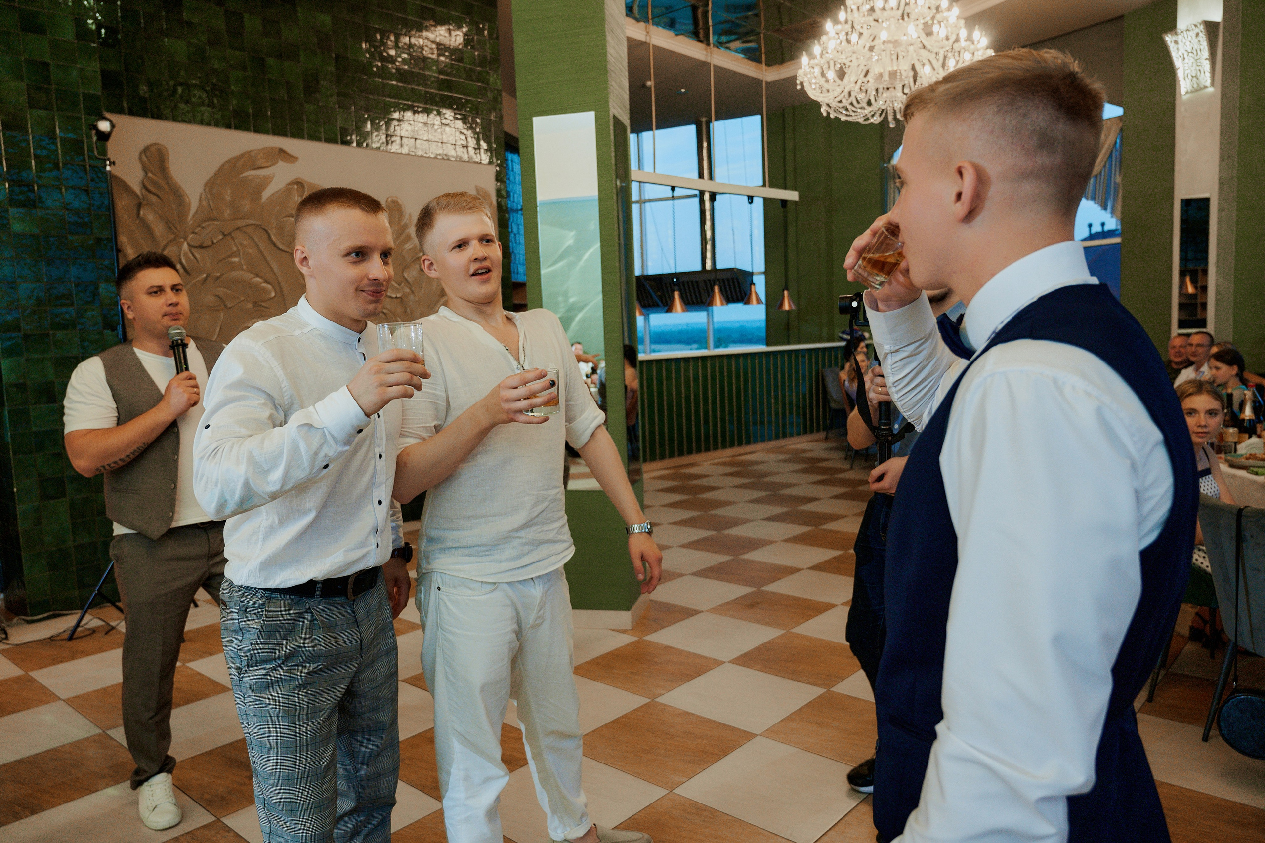 Олег и Лиза. Фото-видеосъемка свадеб Venson Films