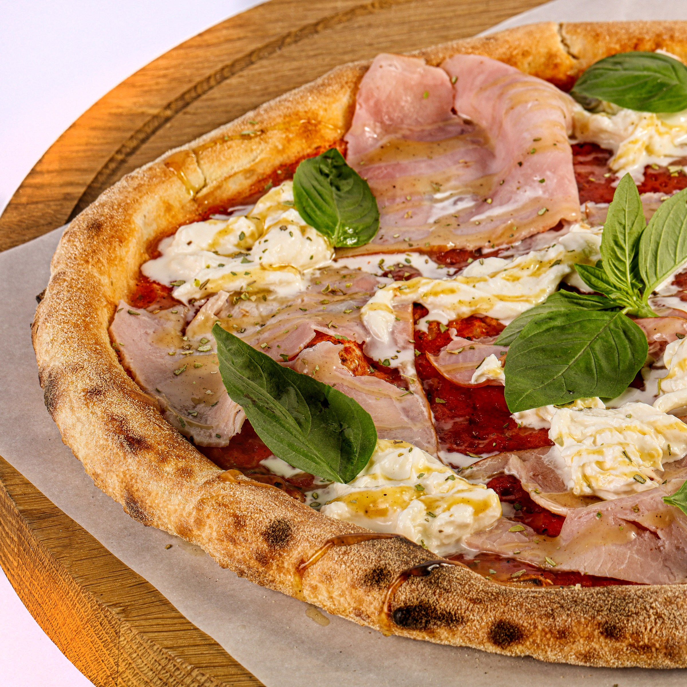 Фотосъемка пиццы. Заказ по тел.: +7 (906) 006-90-22. Фуд-фотограф Андрей Старостин — съемка еды в Москве. 9000 руб. в час