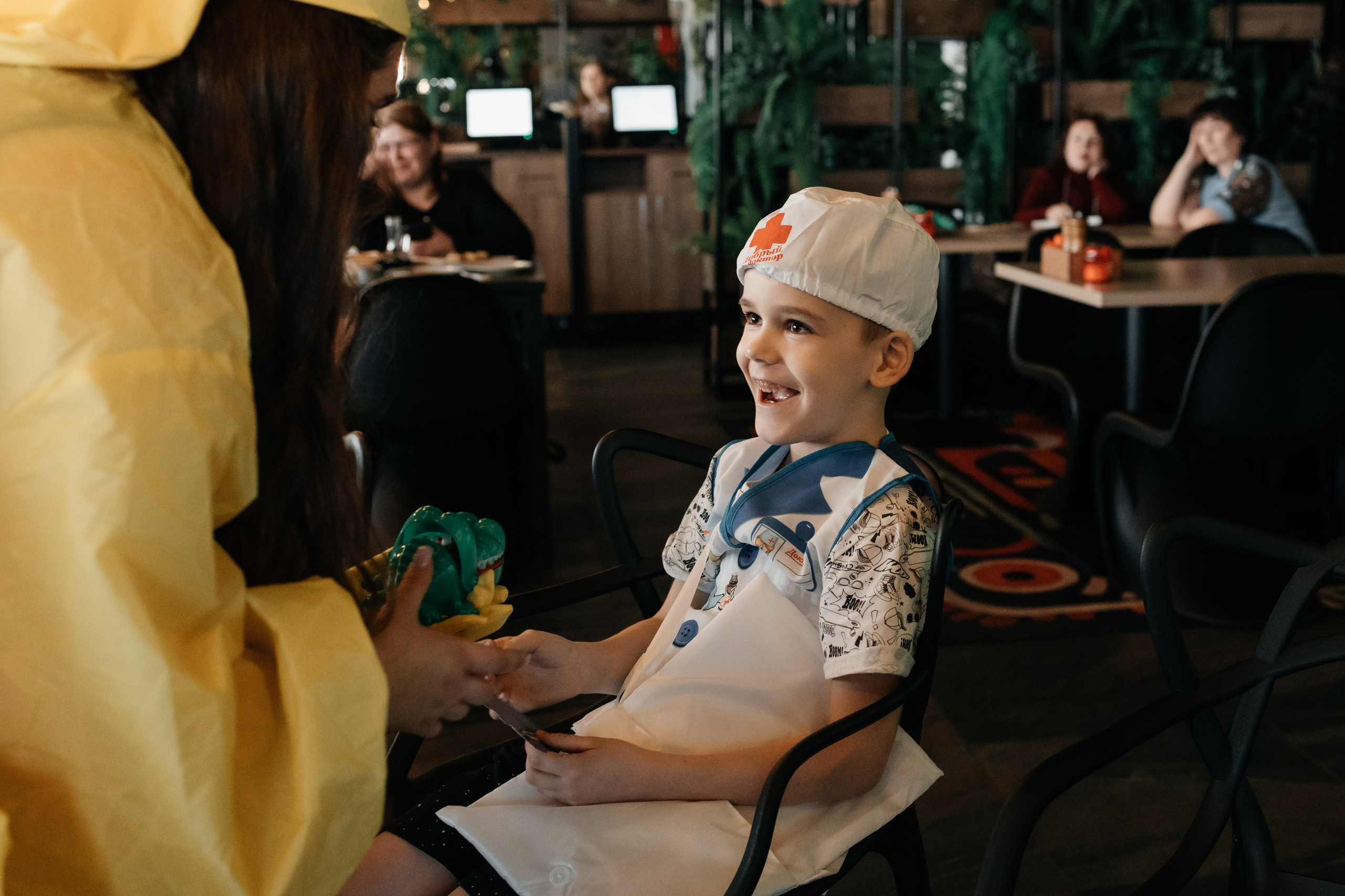 Кукольный театр «Ай болит». Семейный и детский фотограф в Славгороде Анастасия Винс