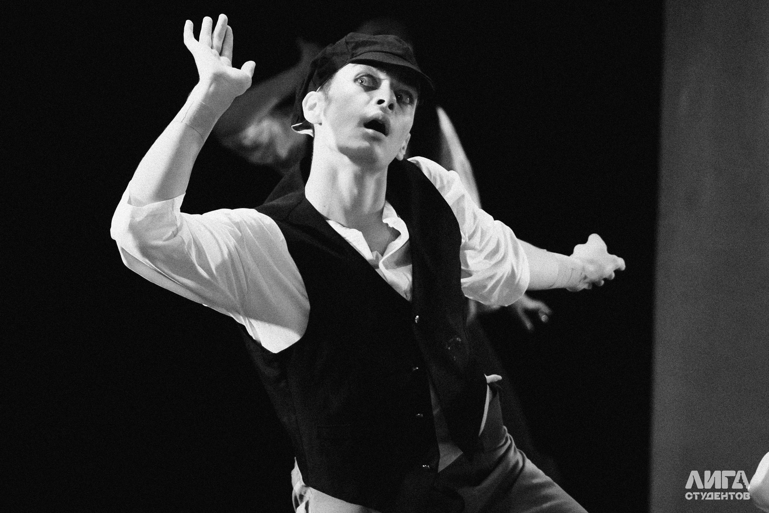 Российская Студенческая Весна 2025. Портретный фотограф в Казани Радомир Заздравных