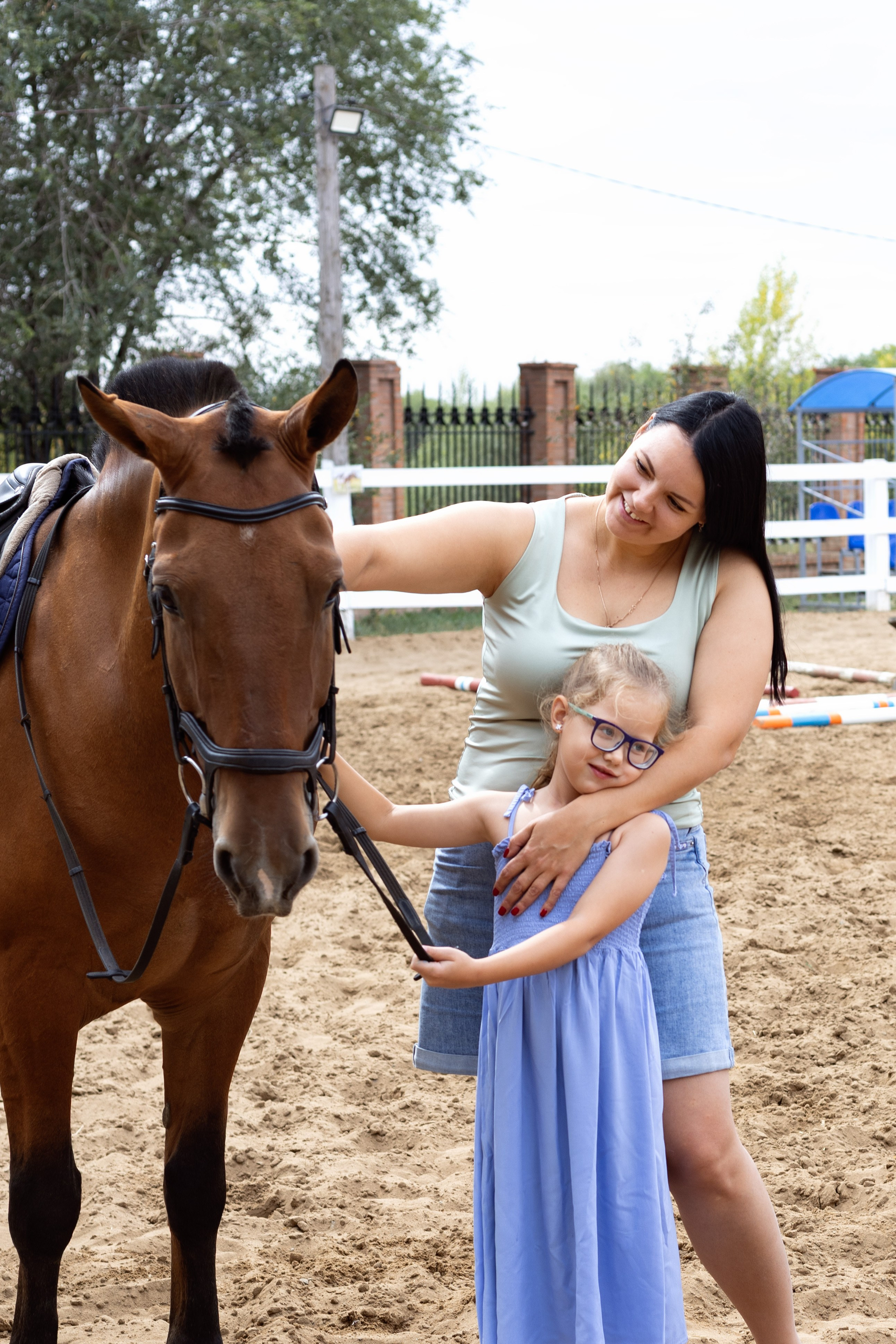 Лера в Конно-спортивном клубе. Женский фотограф в Орске Новотроицке Динара Долганова