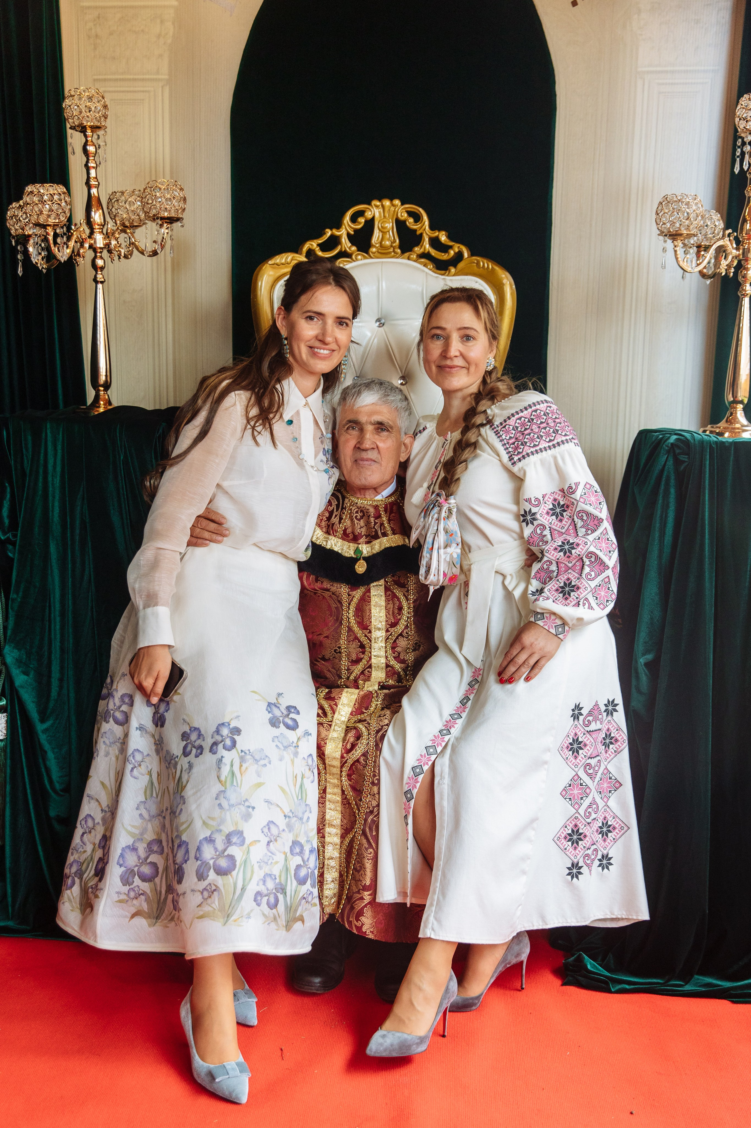 «Иван Васильевич меняет профессию» Юбилей. Свадебный и семейный фотограф в Улан-Удэ