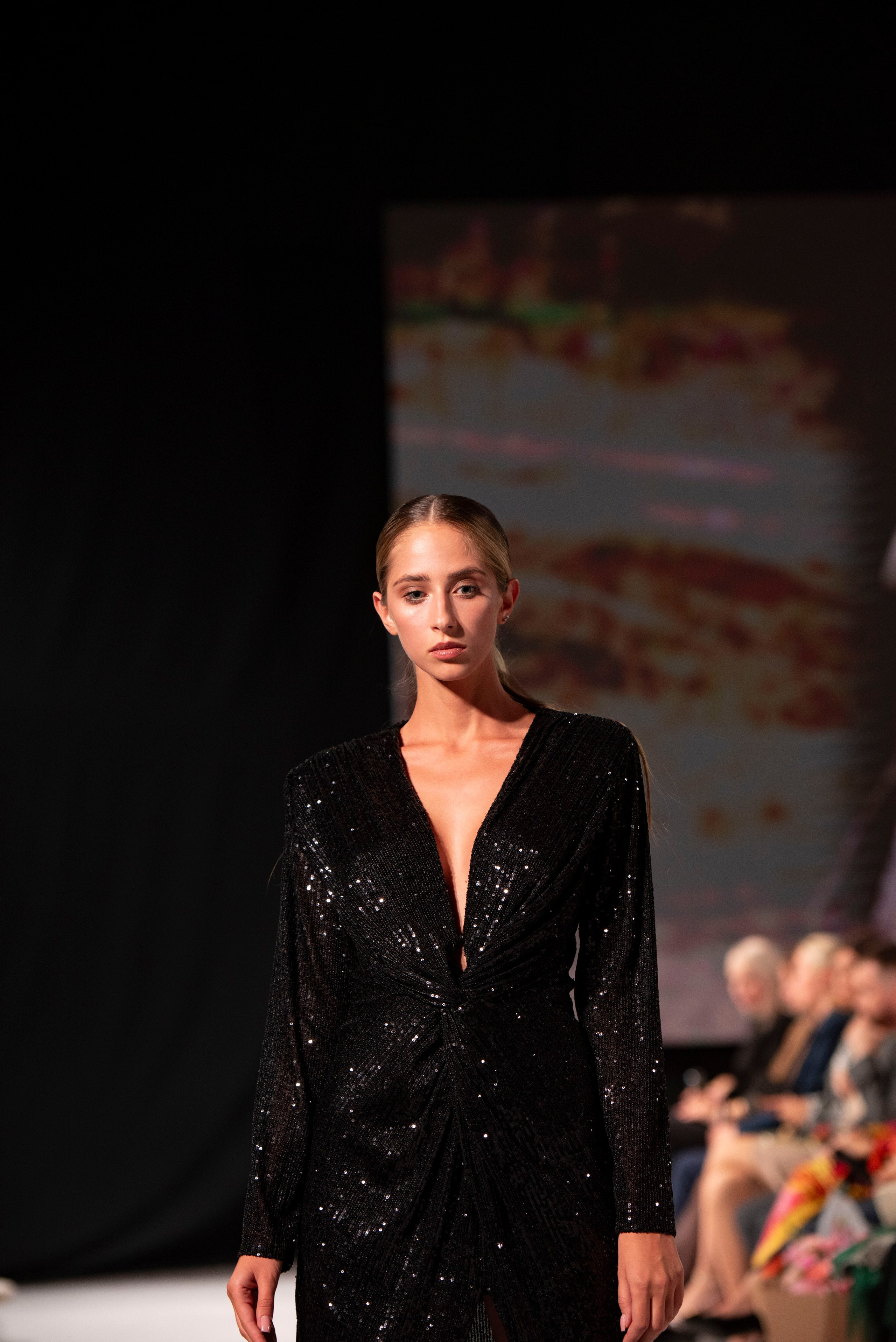 Фотограф на модельный показ. Свадебный, семейный, фэшн фотограф, школьный фотограф в Сочи