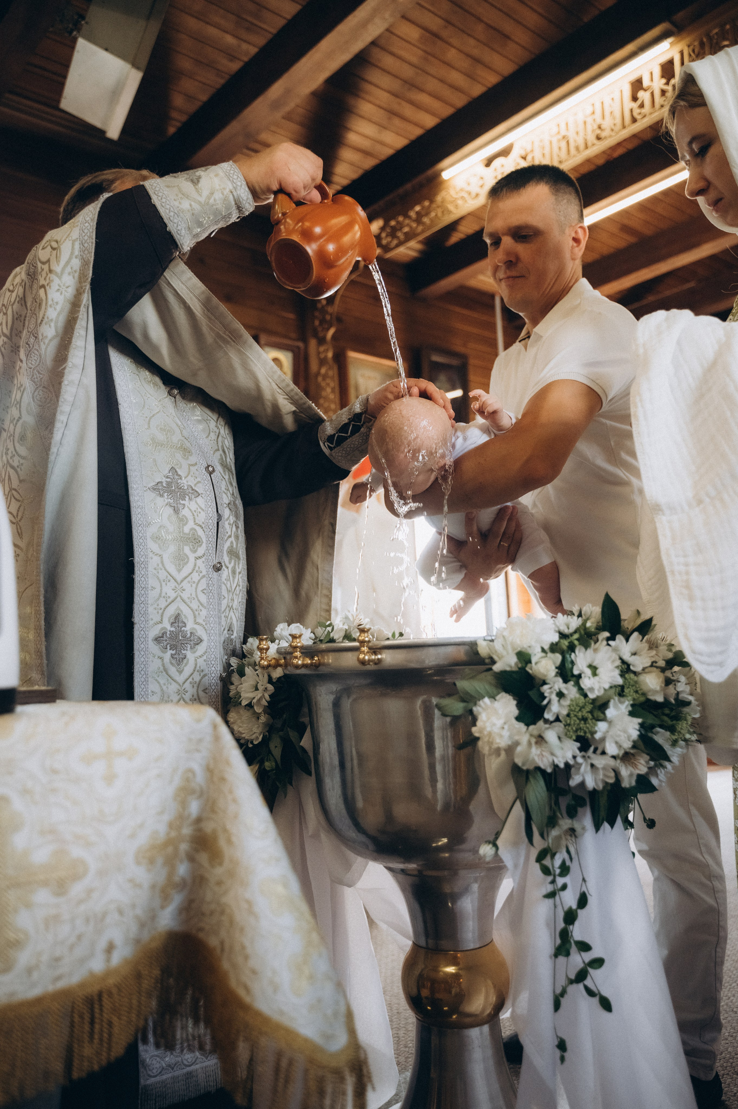 Крещение Марка (ХРАМ СВЯТИТЕЛЯ НИКОЛАЯ ЯПОНСКОГО). Семейный фотограф в Минске Дарья Дреко