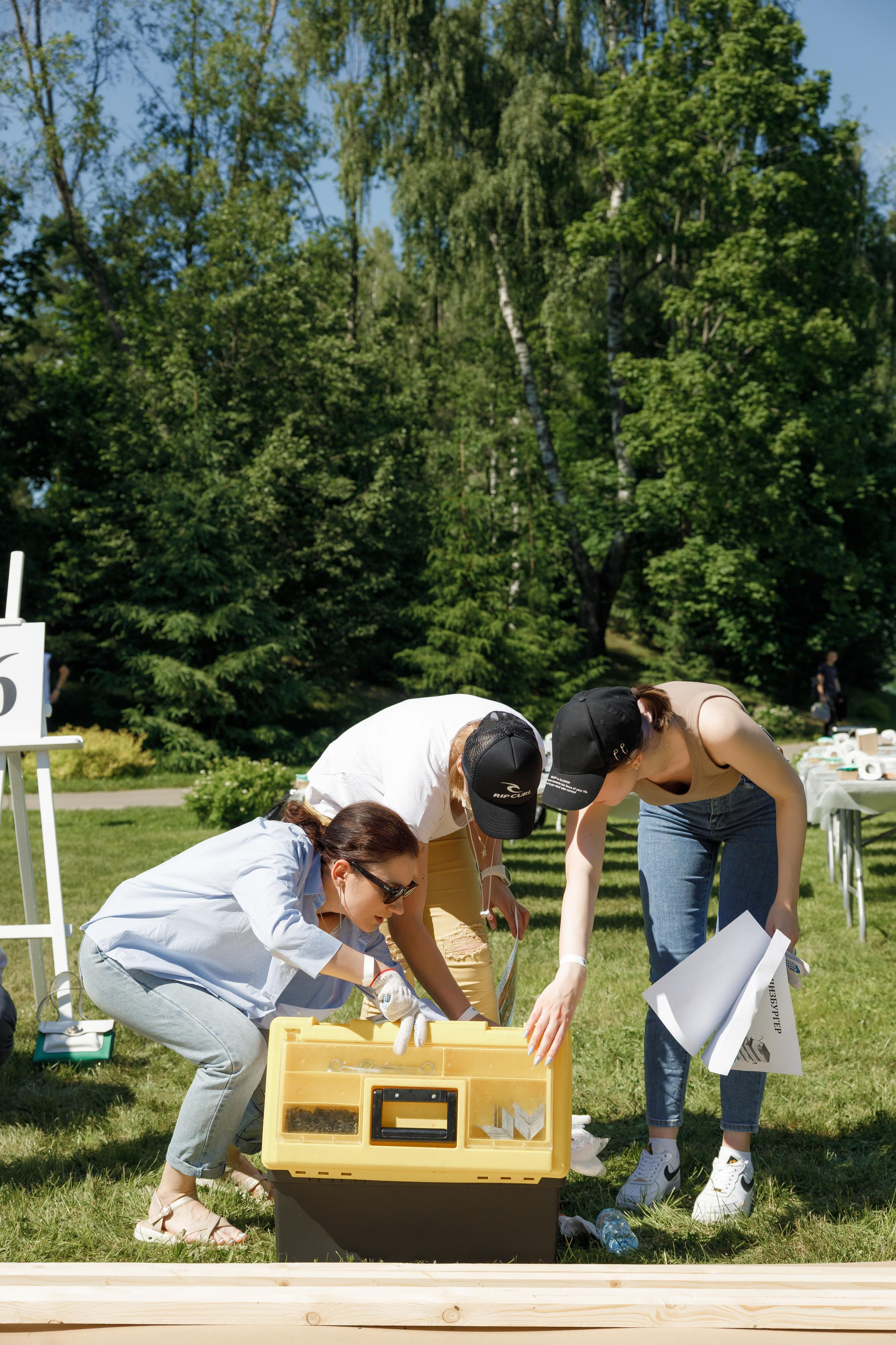 SALYM. Feelmedia production