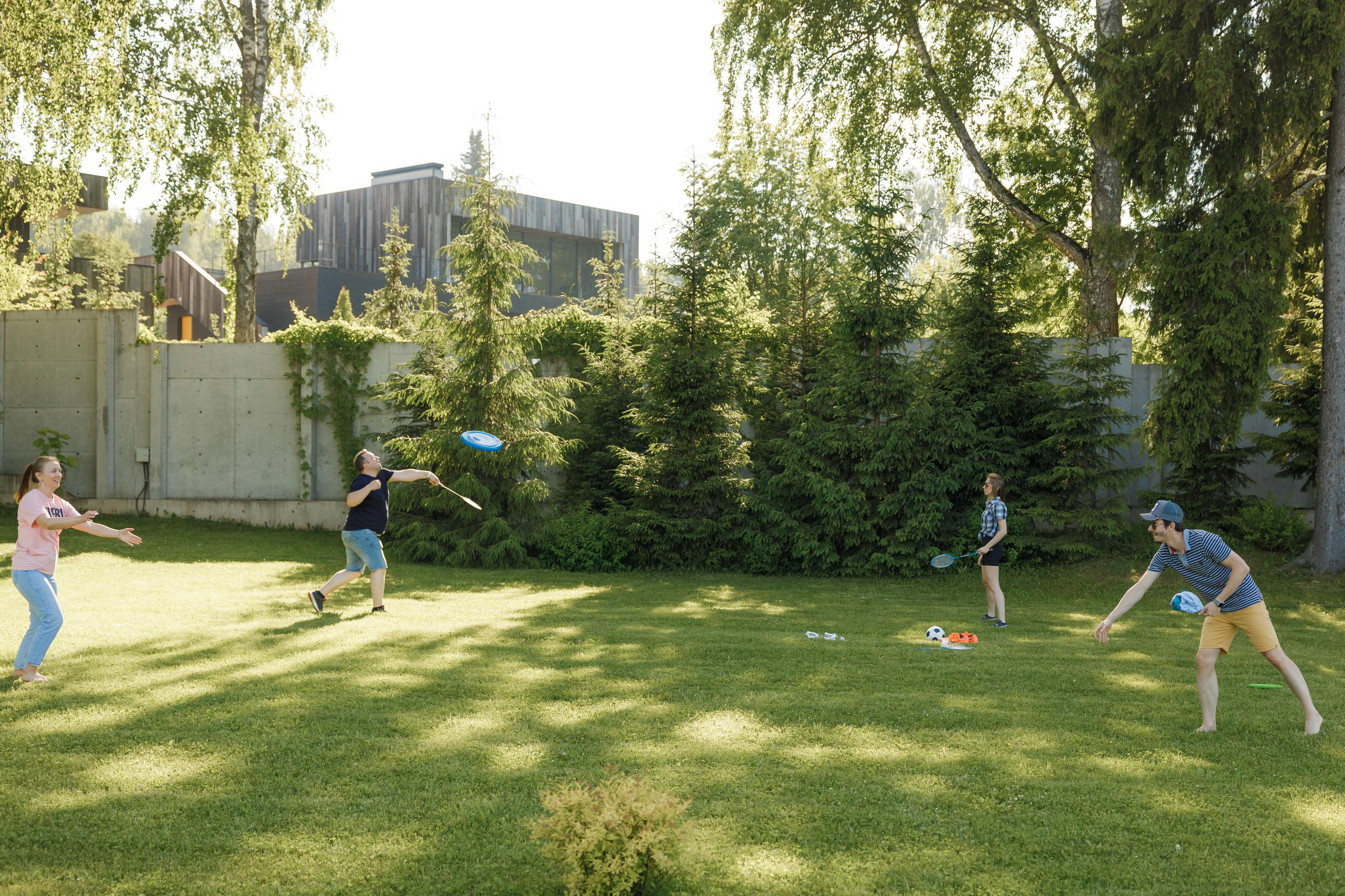 SALYM. Feelmedia production