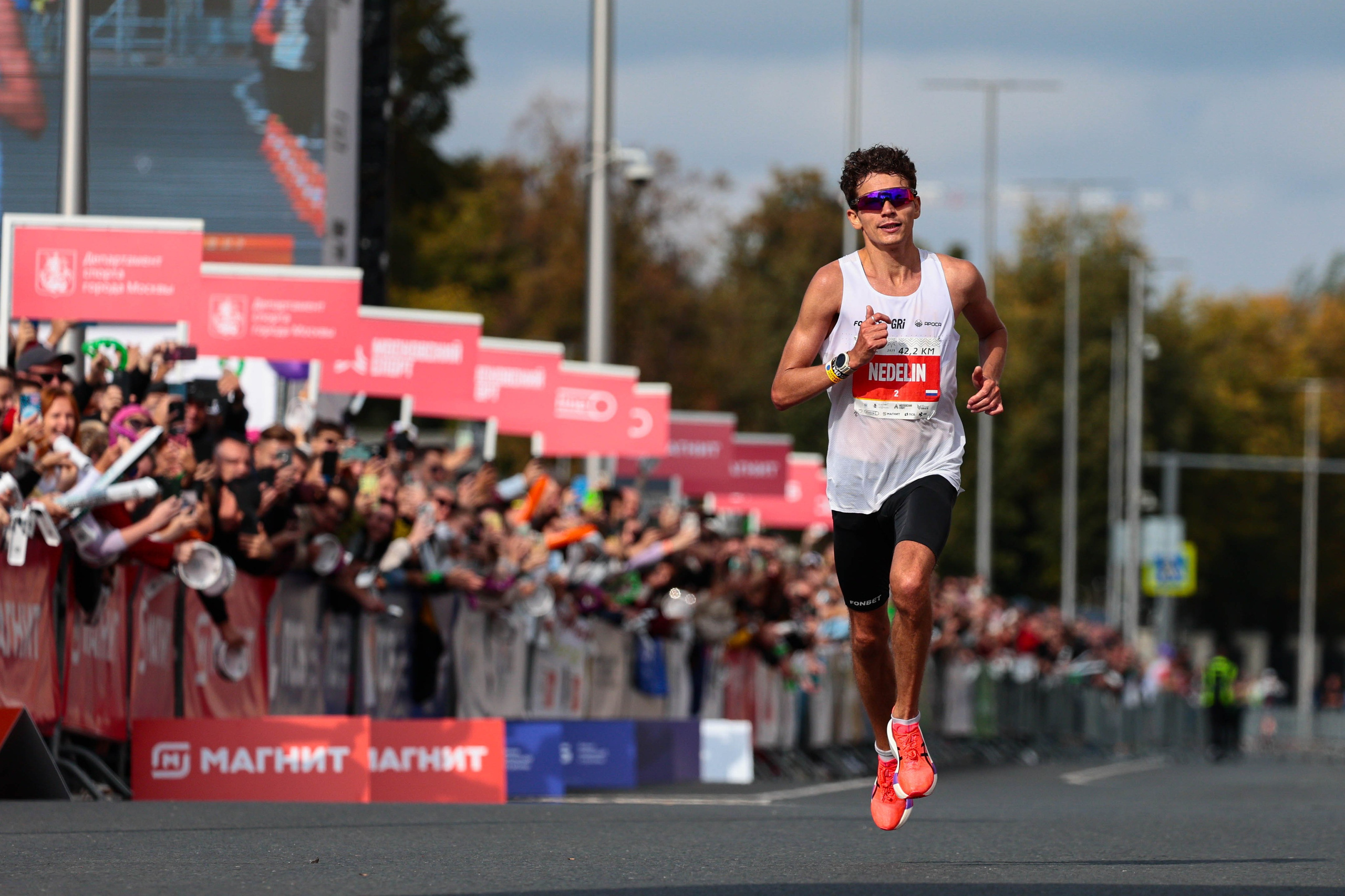 Московский марафон 2025. Спортивный фотограф в Санкт-Петербурге Илья Vacool