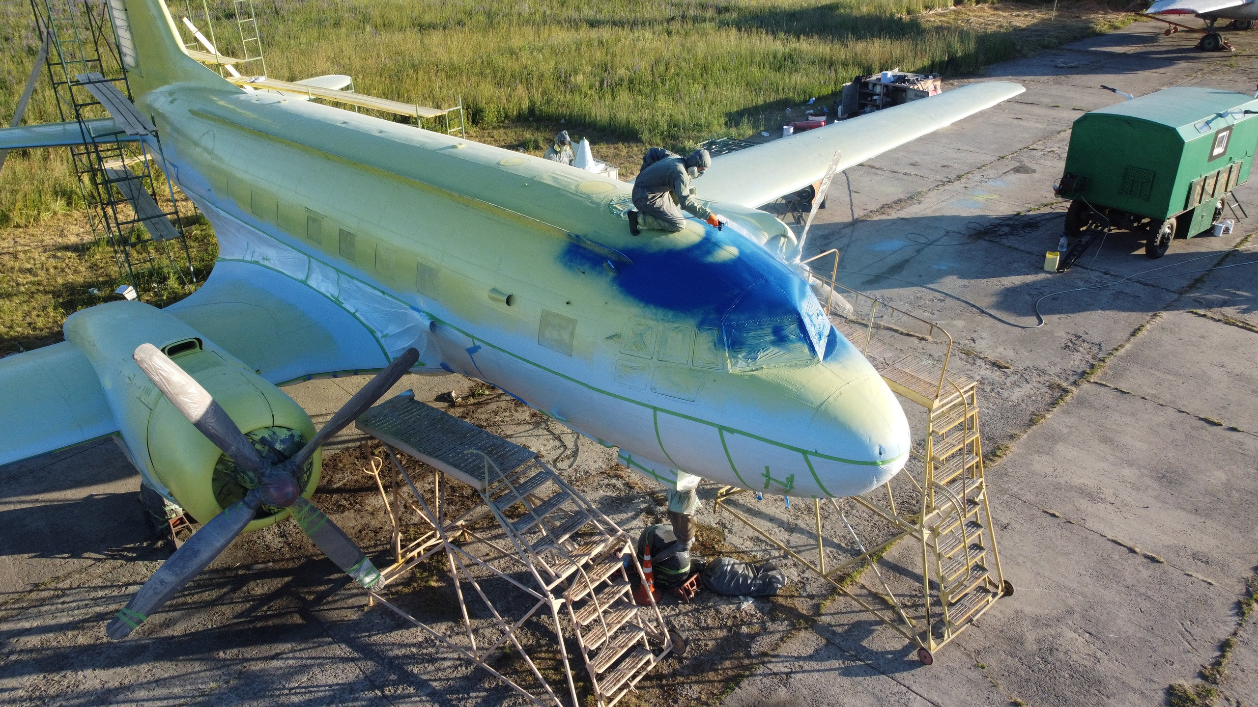 Ил-14Т «Голубая Мечта» — покраска (2022г). Фотоальбом показывающий увлекательный мир авиации и мир медведей Андрея Иванова