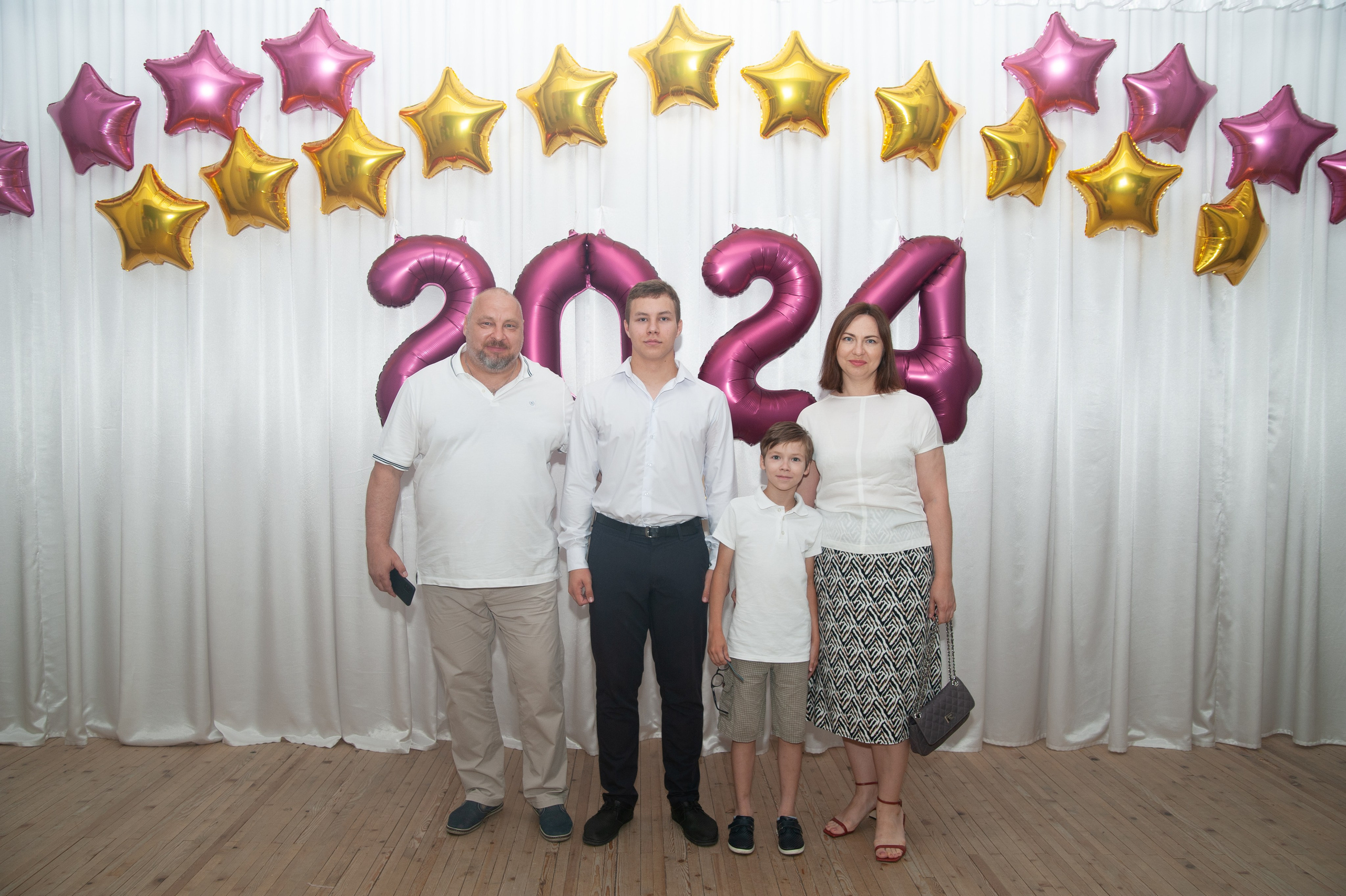 Выпускной МАОУ СОШ № 17 им. Эдуарда Есаяна. Свадебный и семейный фотограф Денис Лукьянов в Краснодаре, Краснодарском крае и Республике Крым