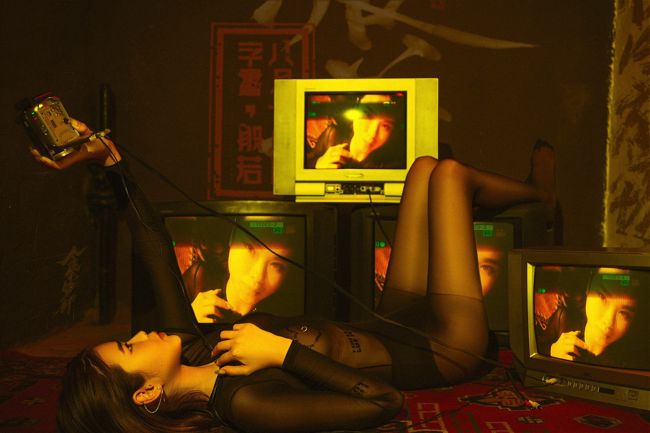 NEW CHANNEL ON TV. Фотограф Алматы | Весь мир — Никита Колодин