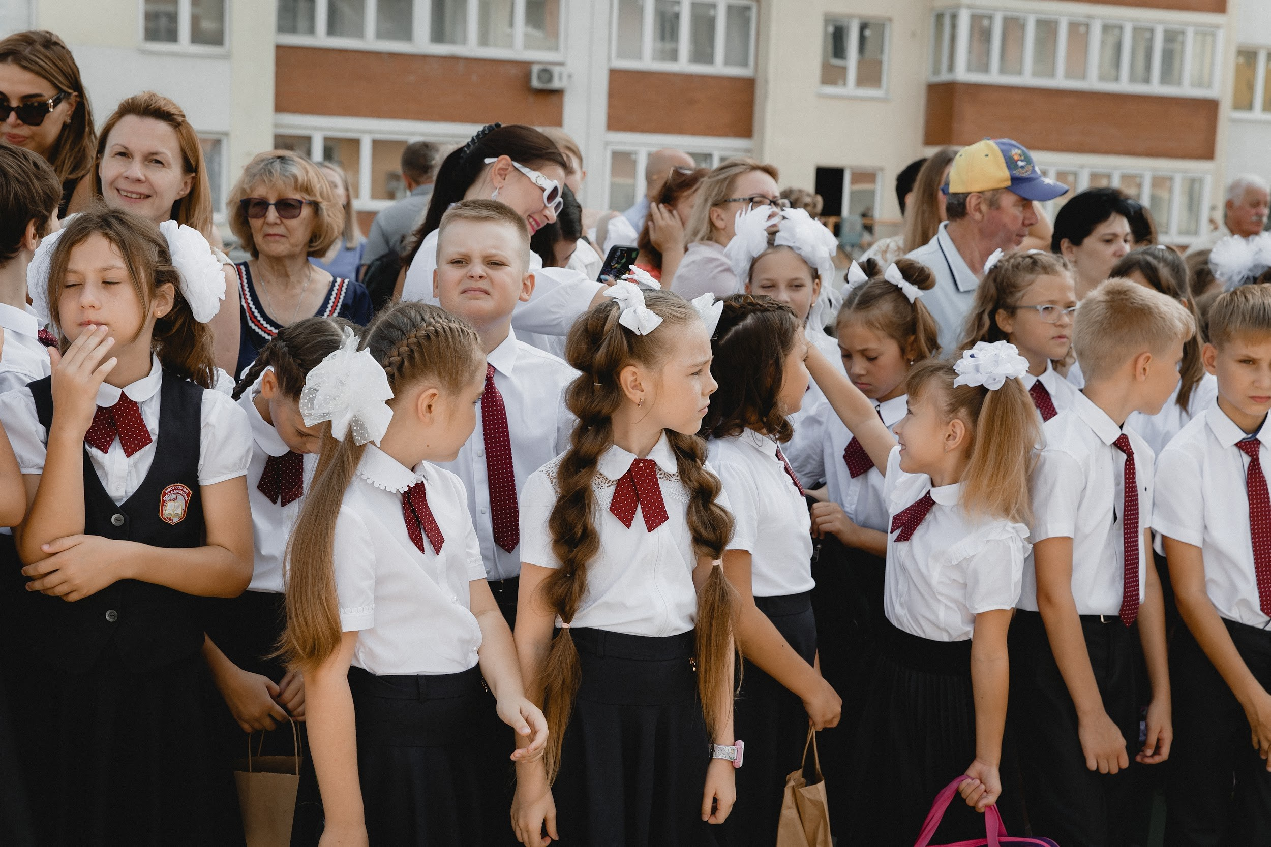 4 класс 11 школа. Выпускные альбомы Натальи Бутко: Новороссийск, Анапа, Геленджик