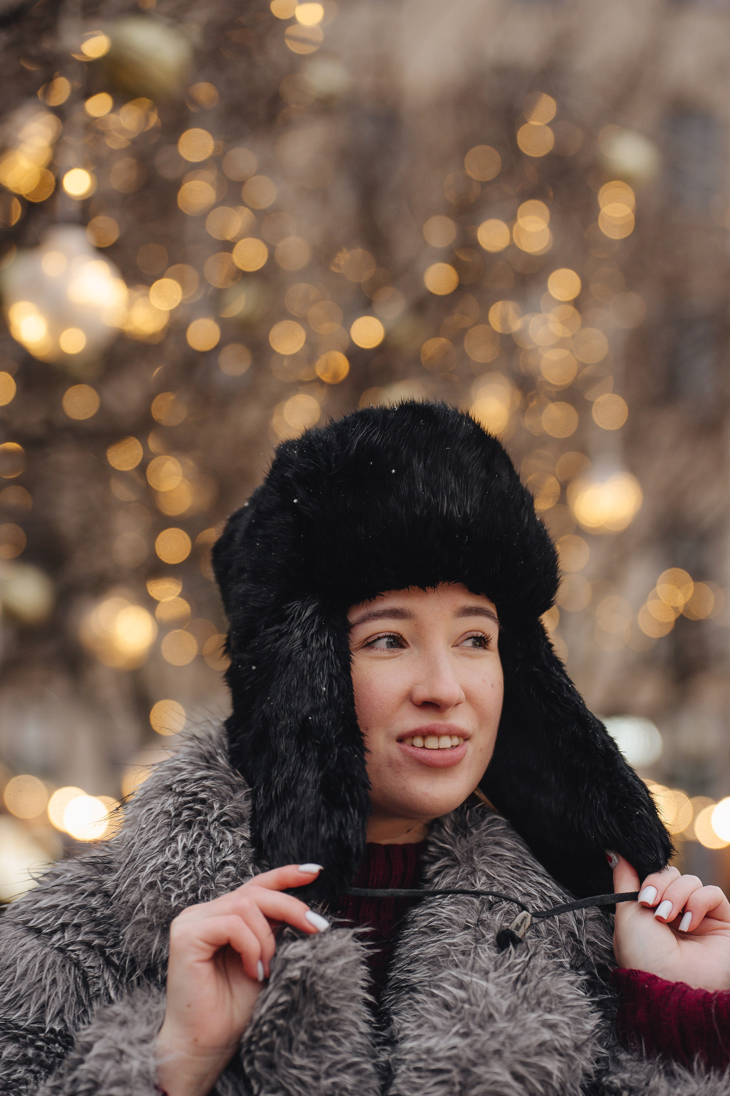 ПРОГУЛКА НА МАНЕЖНОЙ ПЛОЩАДИ ДЛЯ ДЕВУШКИ ПЕРЕД НОВЫМ ГОДОМ (НОВОГОДНЯЯ ФОТОСЕССИИЯ НА МАНЕЖНОЙ ПЛОЩАДИ). Профессиональный фотограф, Санкт-Петербург — Виктория Богомолова