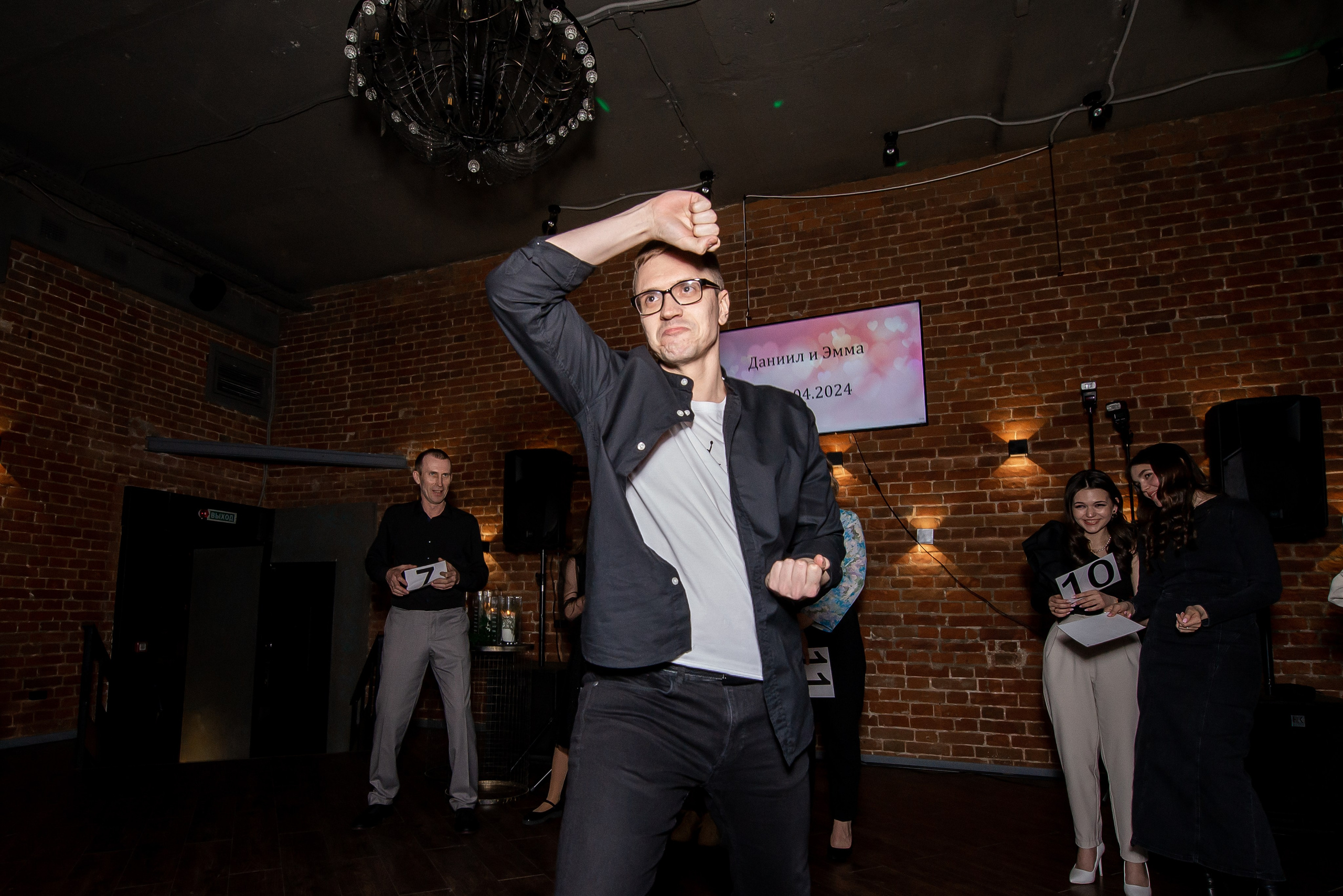 Даниил и Эмма. Свадебный фотограф в Новосибирске. Александра Верхушина