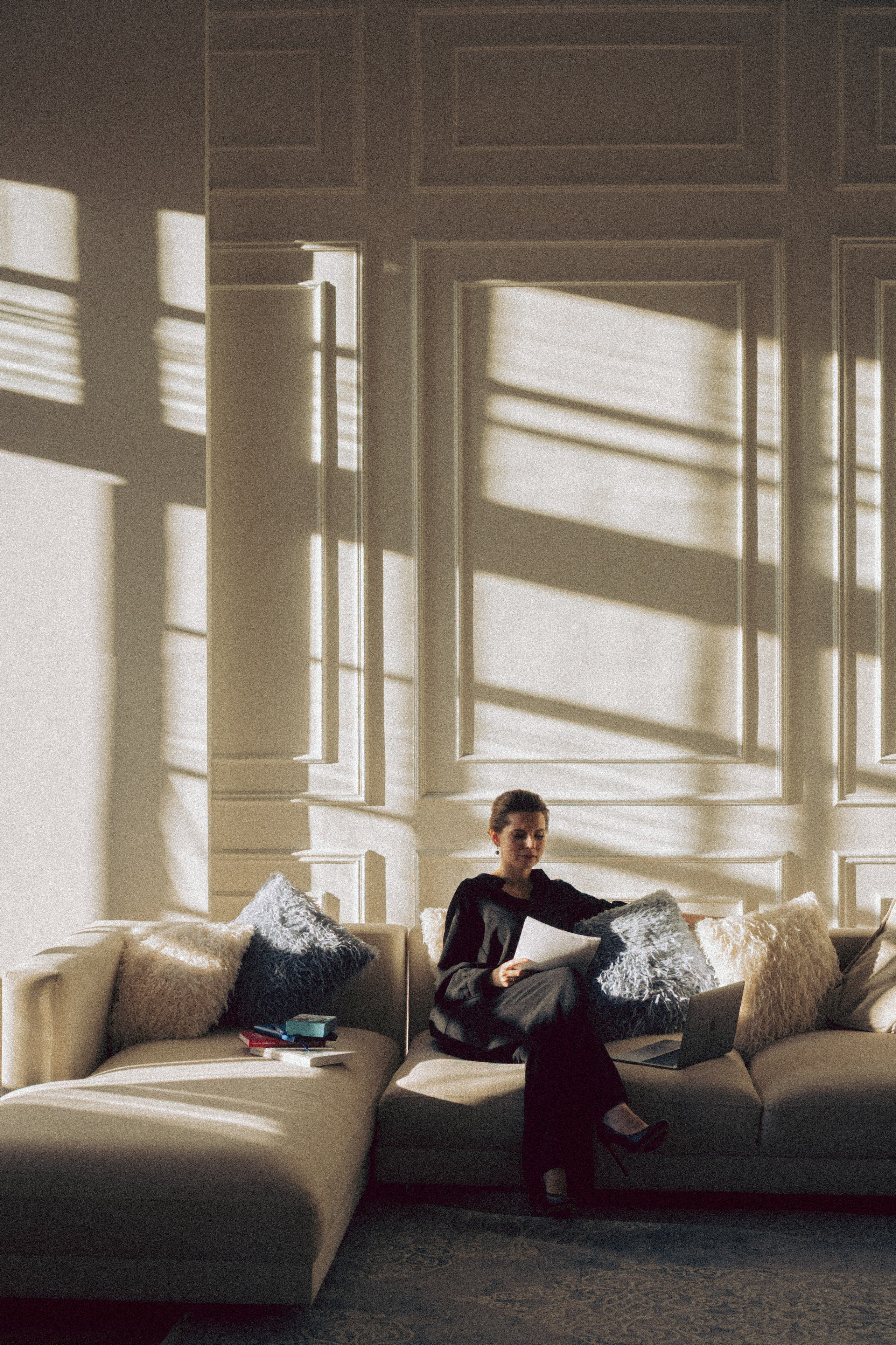 ФОТОСЕСИИЯ В СТУДИИ ДЛЯ ДЕВУШКИ ПСИХОЛОГА. Профессиональный фотограф, Санкт-Петербург — Виктория Богомолова