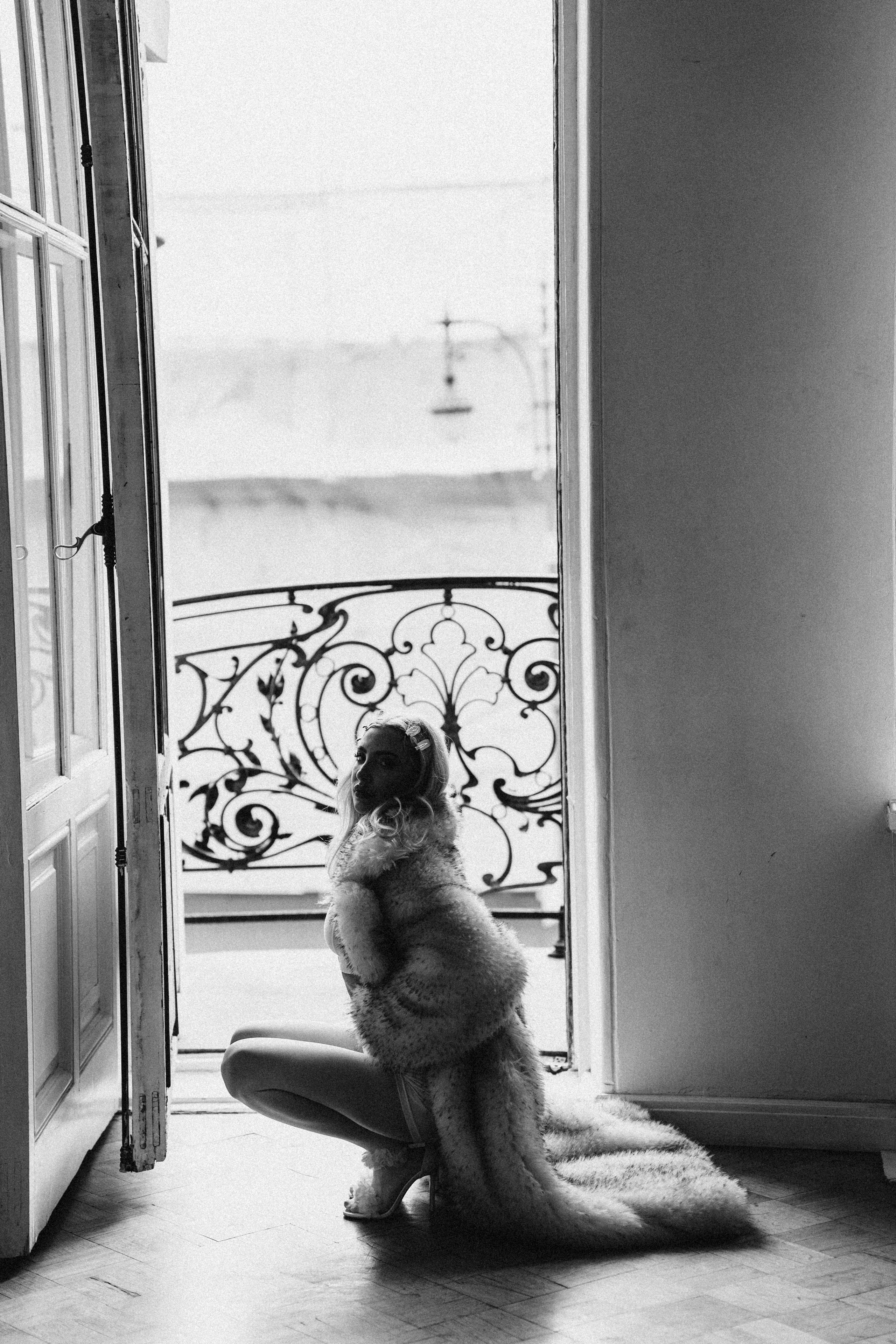 МИНИМАЛИЗМ В СТУДИИ НА ЧЕРНЫШЕВСКОЙ В СТУДИИ С БАЛКОНОМ. Профессиональный фотограф, Санкт-Петербург — Виктория Богомолова