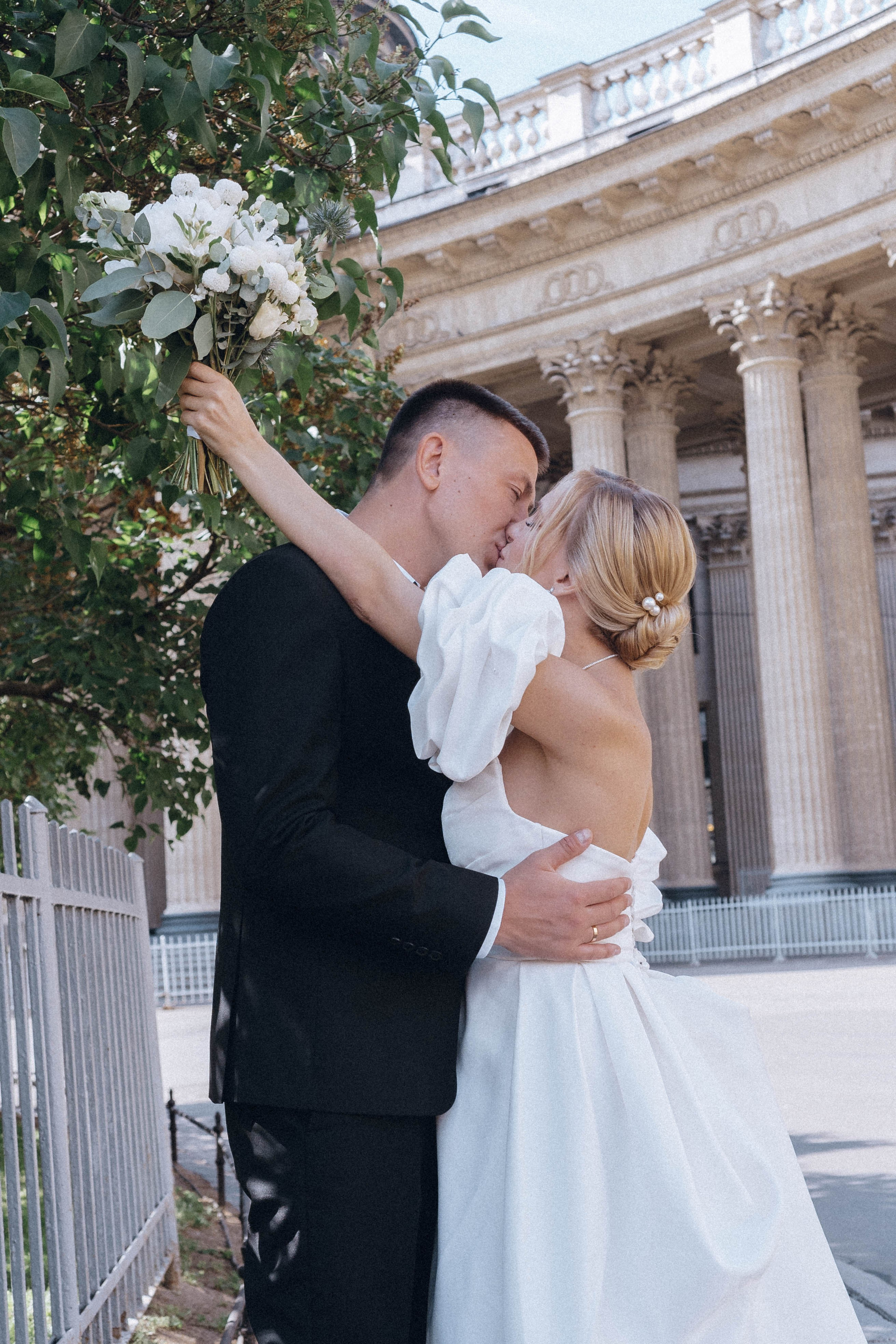 СВАДЕНБНАЯ СЬЕМКА НА КАТЕРЕ ПО КАНАЛАМ САНКТ-ПЕТЕРБУРГА И В АКВАТОРИИ НЕВЫ. Профессиональный фотограф, Санкт-Петербург — Виктория Богомолова