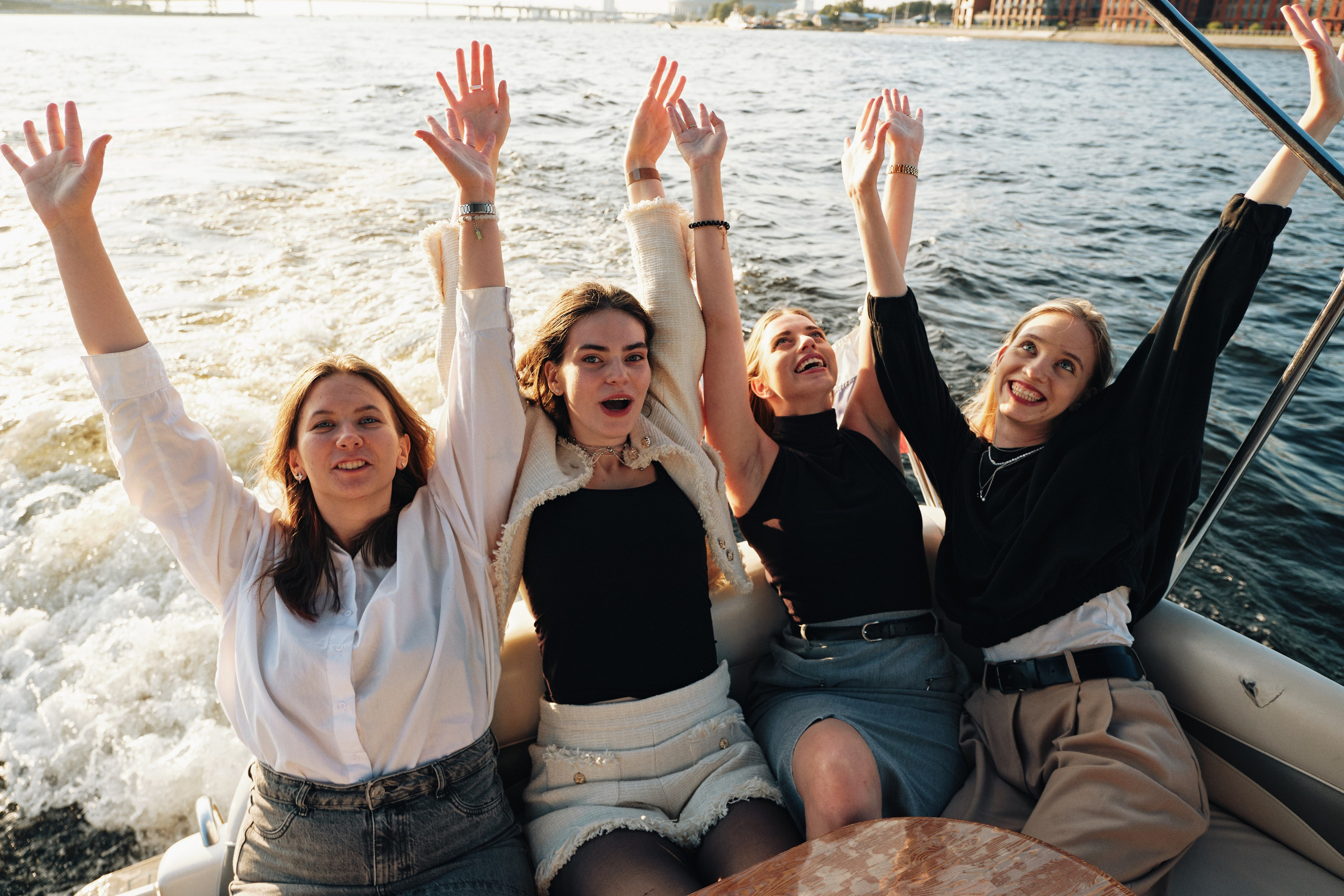 Семейные и свадебные фотосессии в СПб, в студии, на улице, на природе