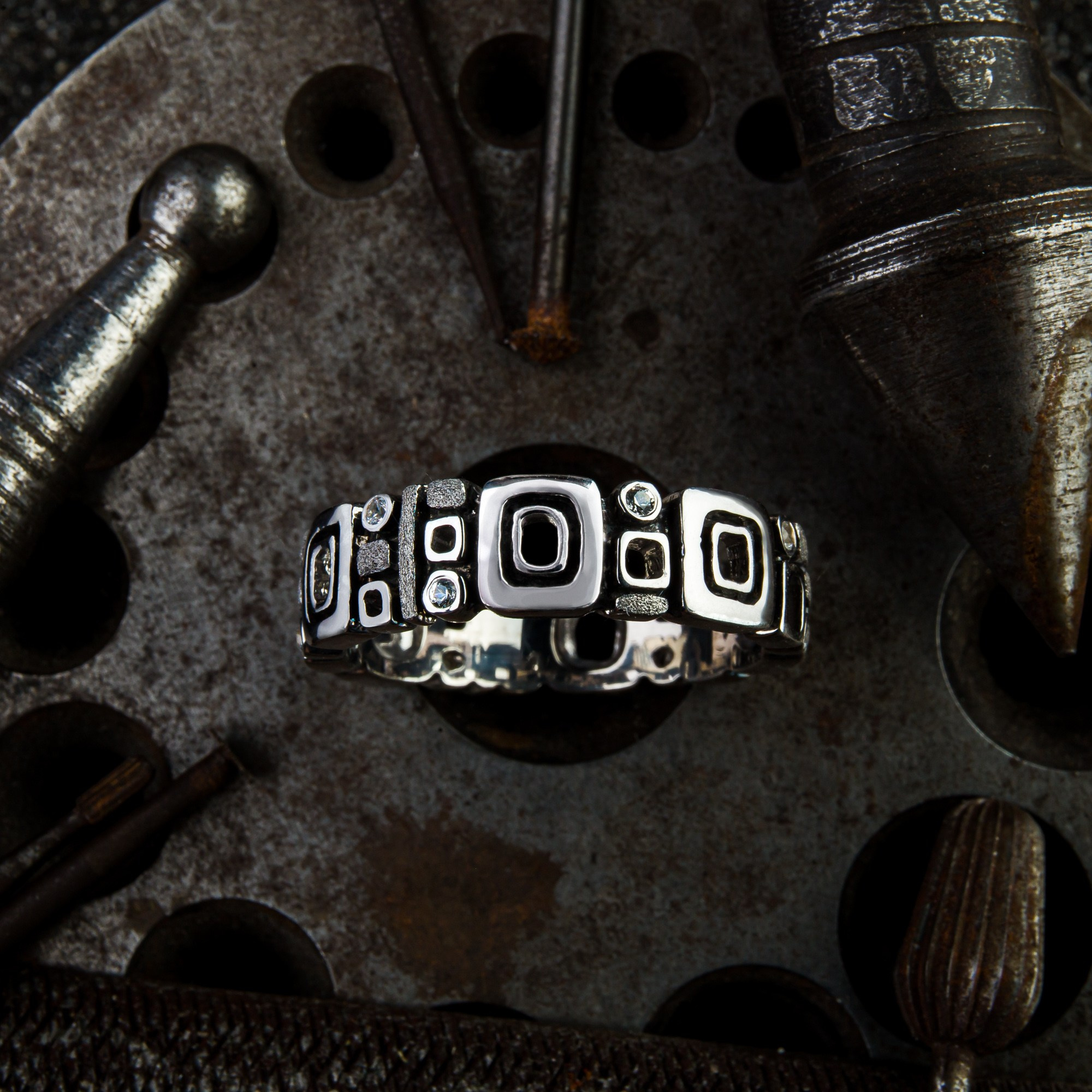 IRStudio: фотосъемка ювелирных изделий. Рекламный и предметный фотограф Марченков Антон