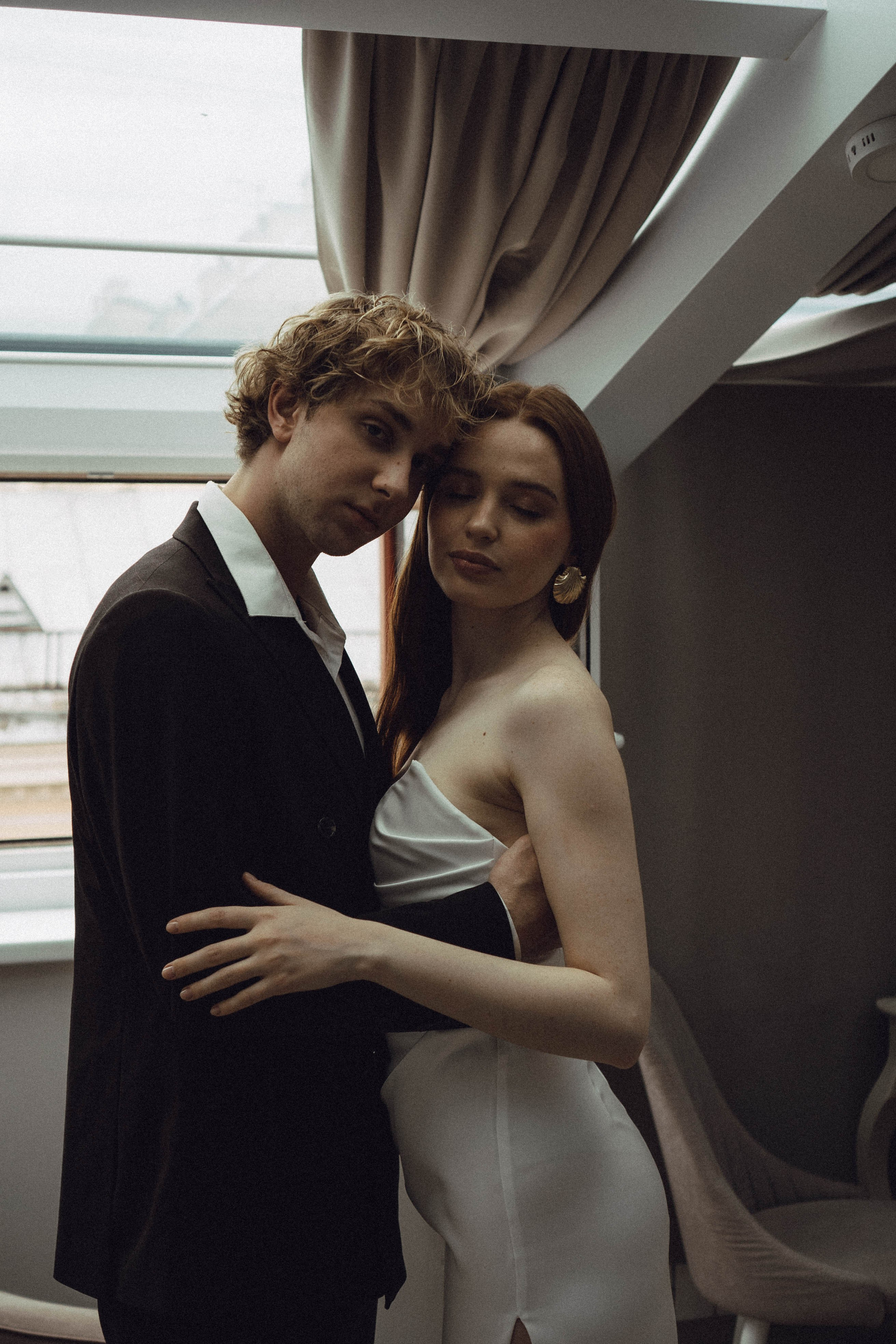 СВАДЕБНАЯ СЬЕМКА В ОТЕЛЕ. СБОРЫ ЖЕНИХА И НЕВЕСТЫ И ТАКЖЕ ТОР И ПОДГОТОВКА К ПРОГУЛКЕ. Профессиональный фотограф, Санкт-Петербург — Виктория Богомолова