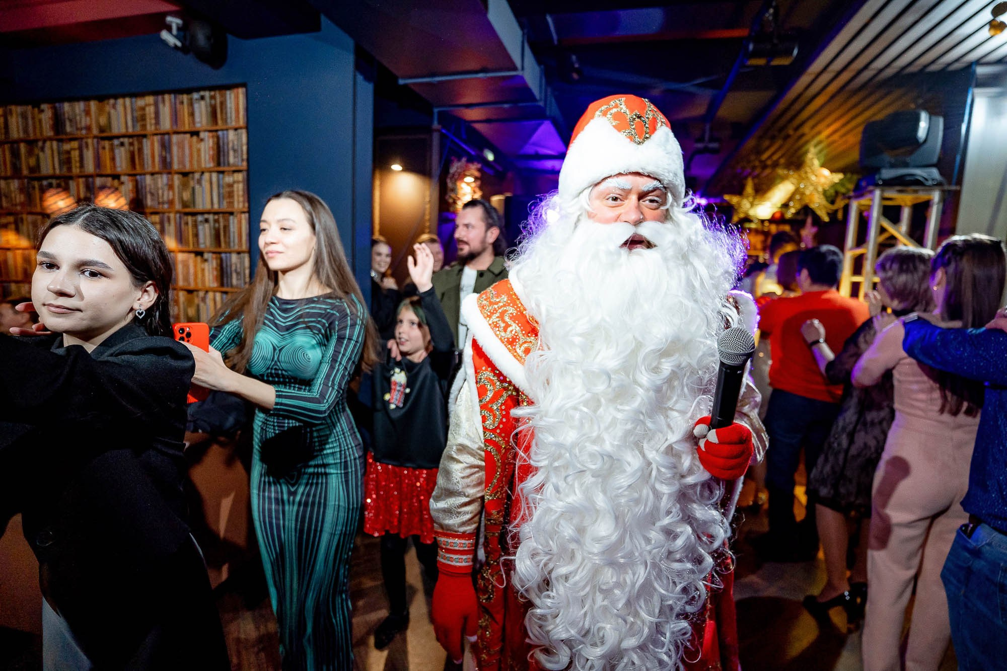 Новый год 2024 в Peoples. Сергей Кошкин. Репортажная и ивент-фотография в Сургуте