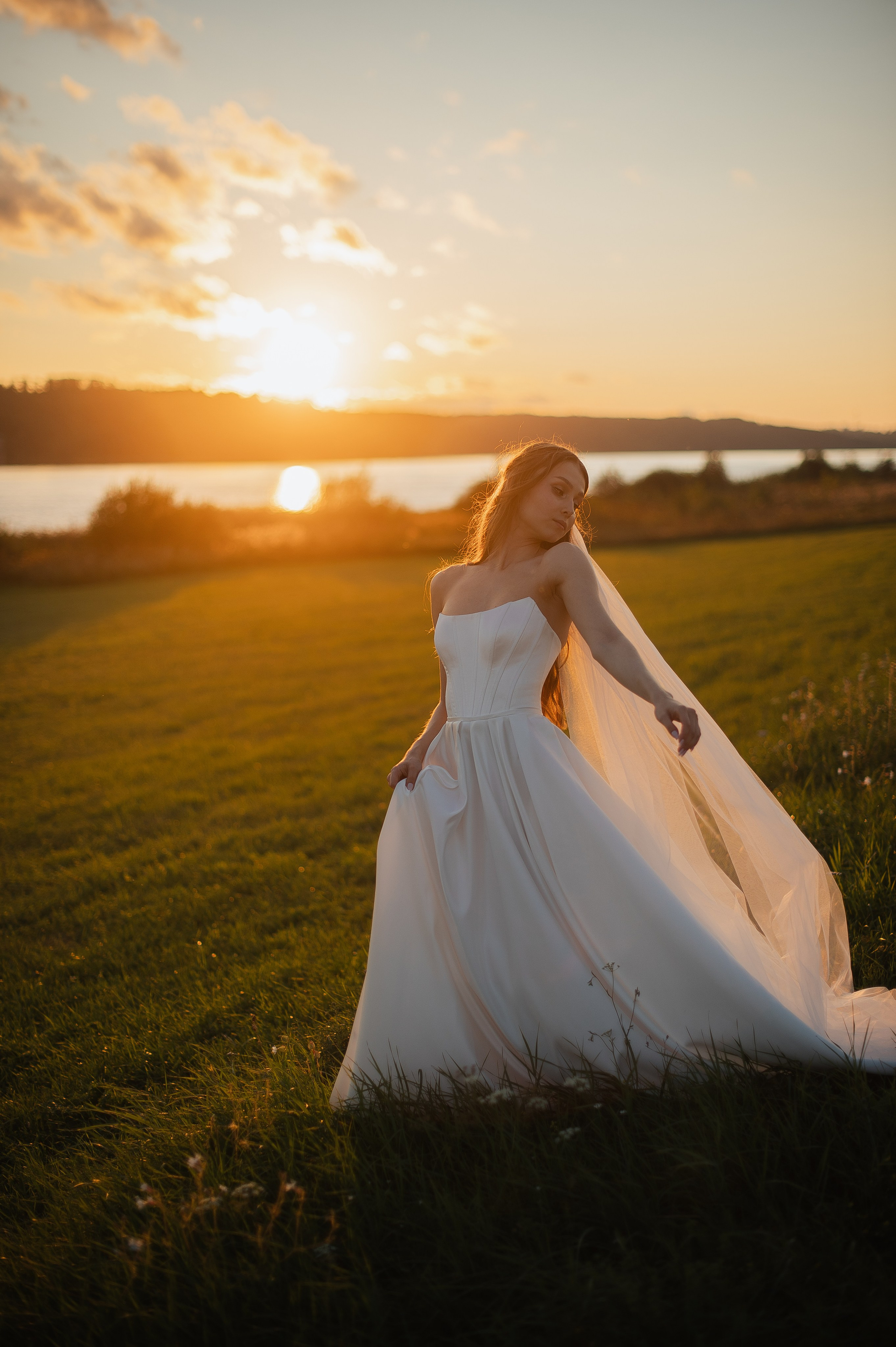 Свадьба на берегу Волги. Свадебный фотограф в Ярославле Денис Медоваров