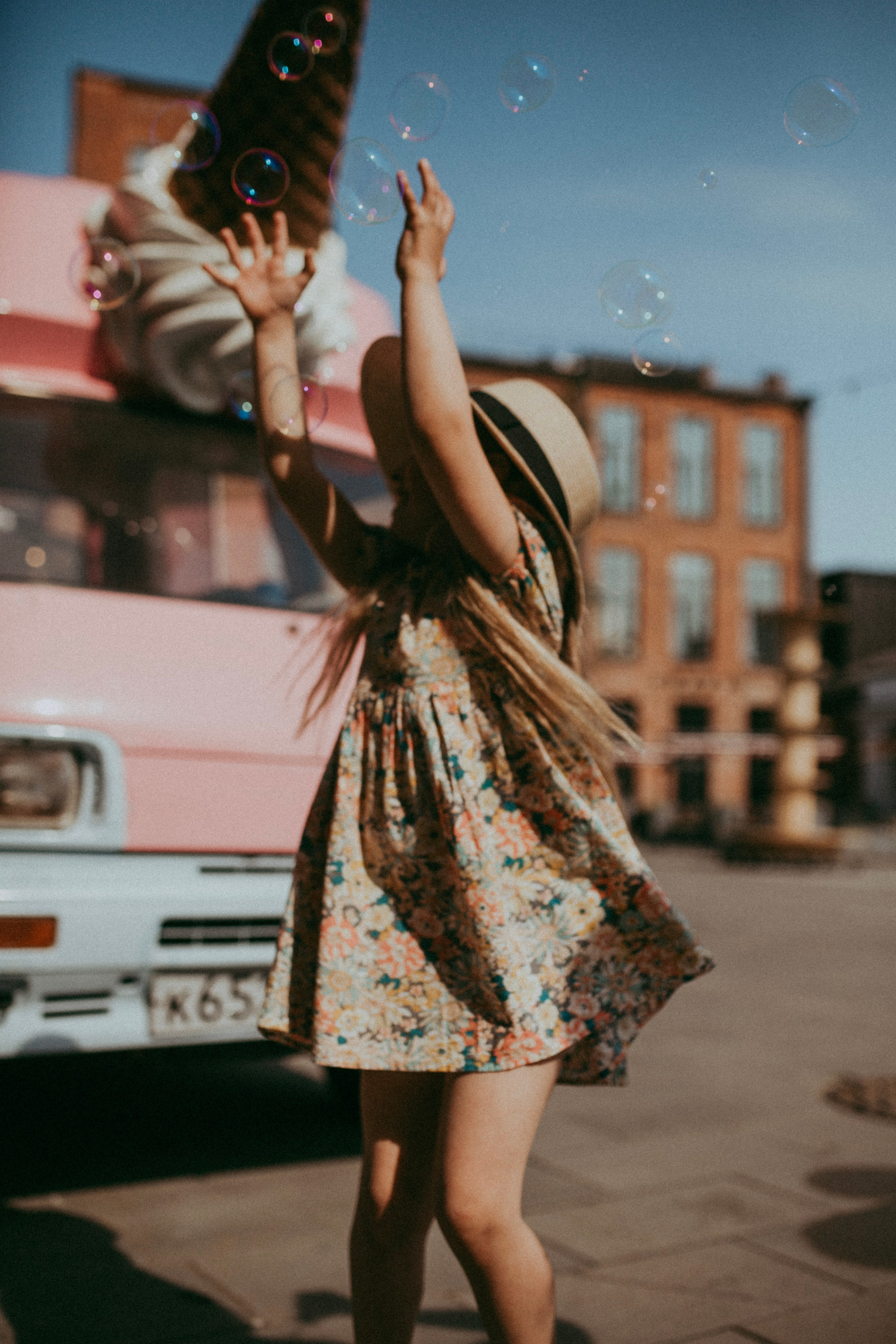 Наташа и Стеша. Севкабель. Семейный фотограф Санкт-Петербург Елена Корытцева