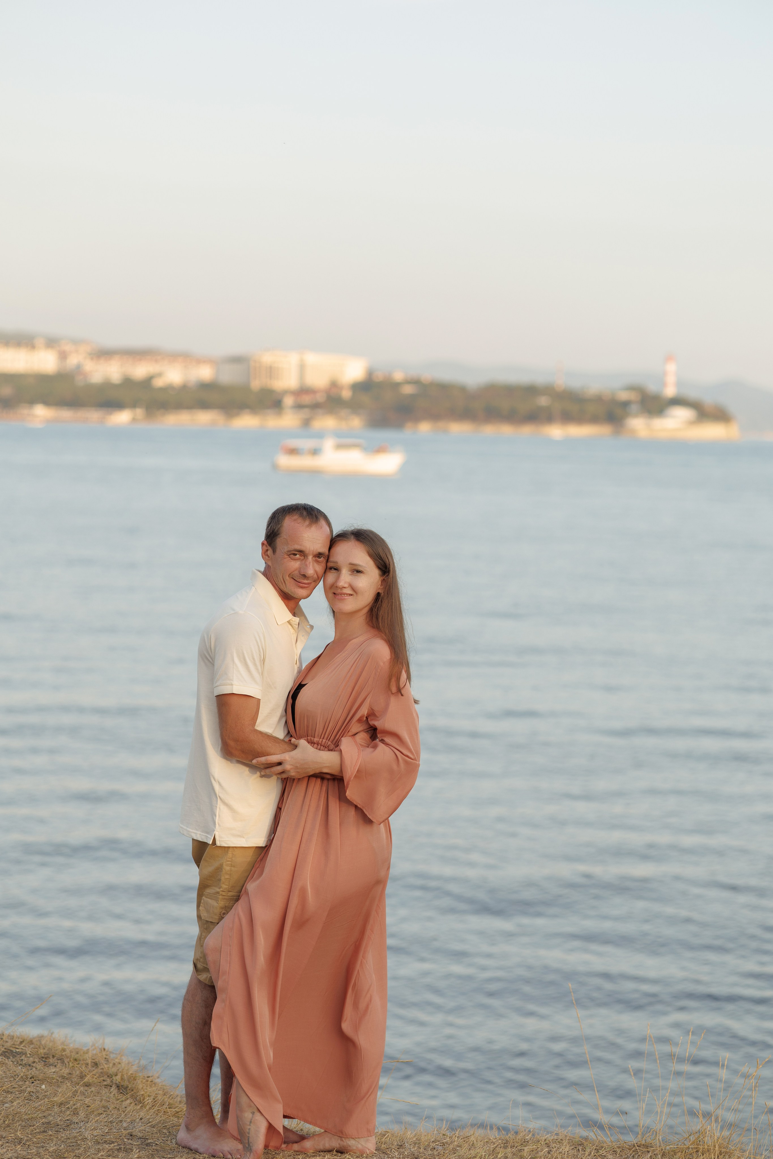 Семейная прогулка на Тонком мысу. Семейный и портретный фотограф в Геленджике Любовь Бодрова