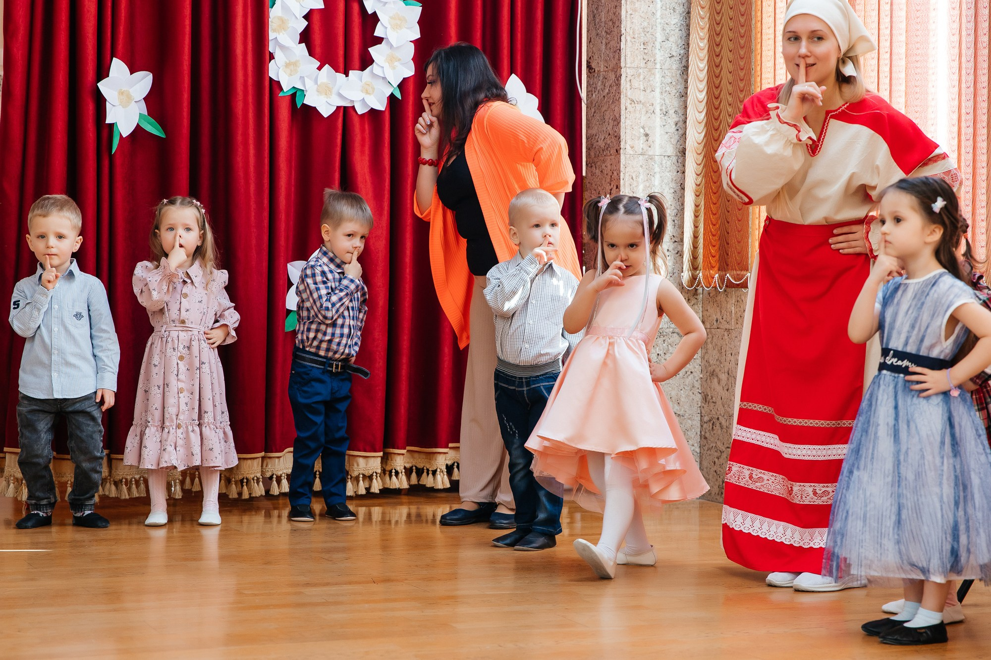 Детский сад № 93 — Утренник (07.03.2023). Свадебный и семейный фотограф Крамар Наталья