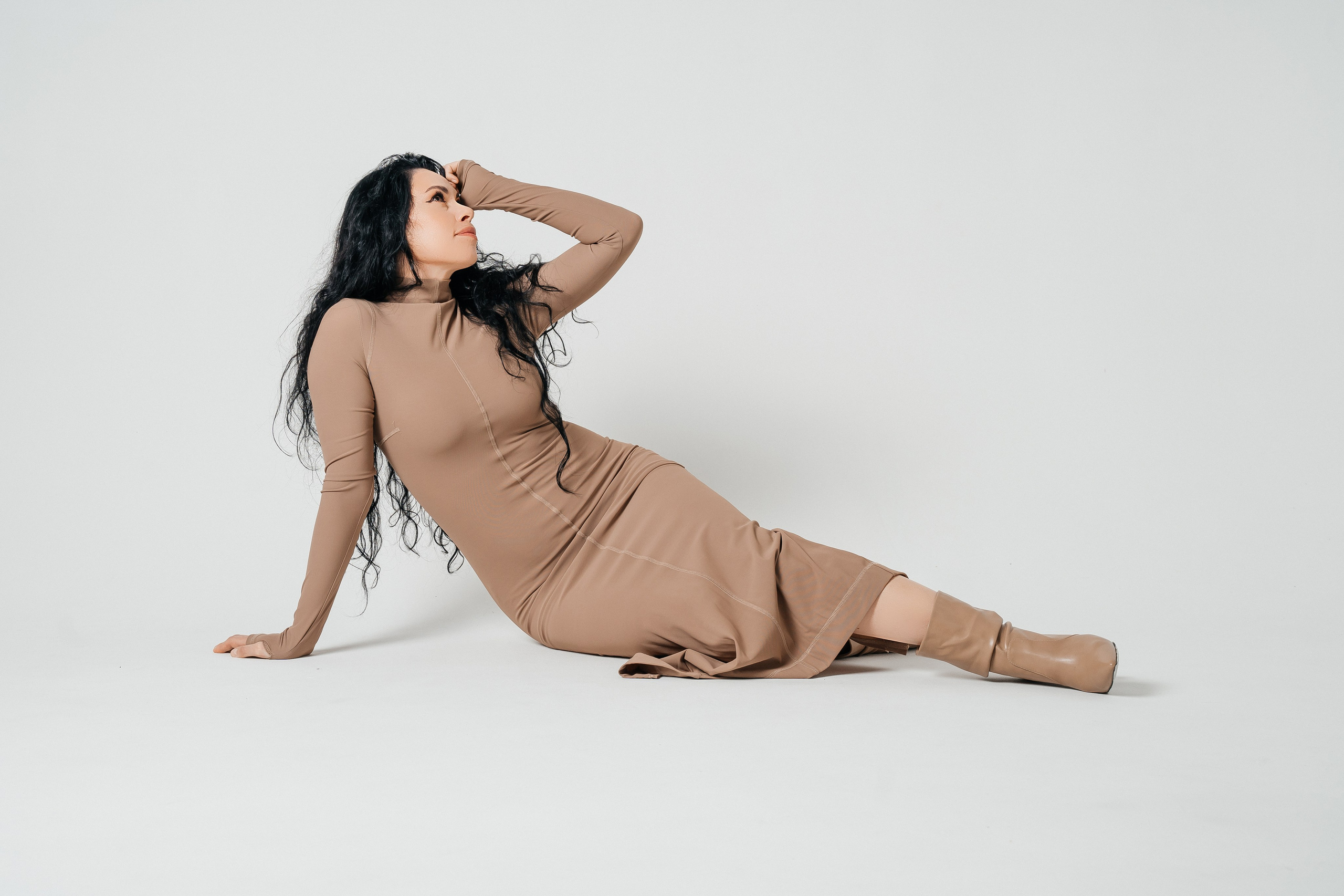 Съемки в интерьере студий. Виктория Алпеева — фотограф по любви