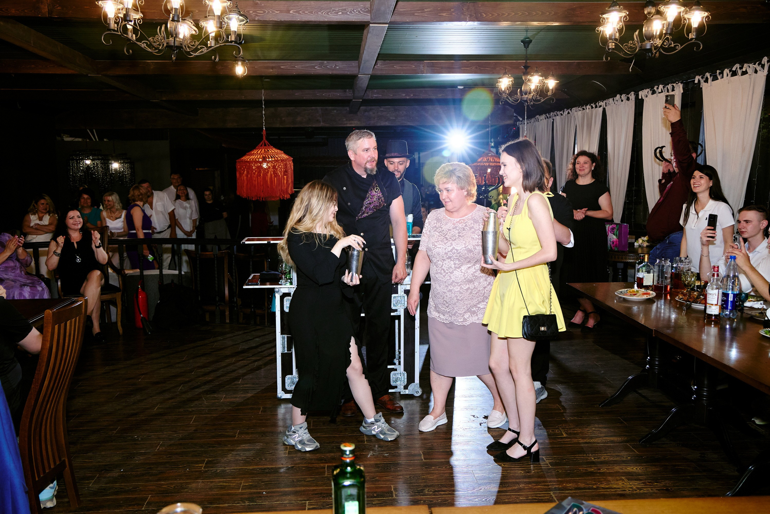 Выпускной 35 Сош. Фотограф Выпускные альбомы Таганрог Сергей Коробченко